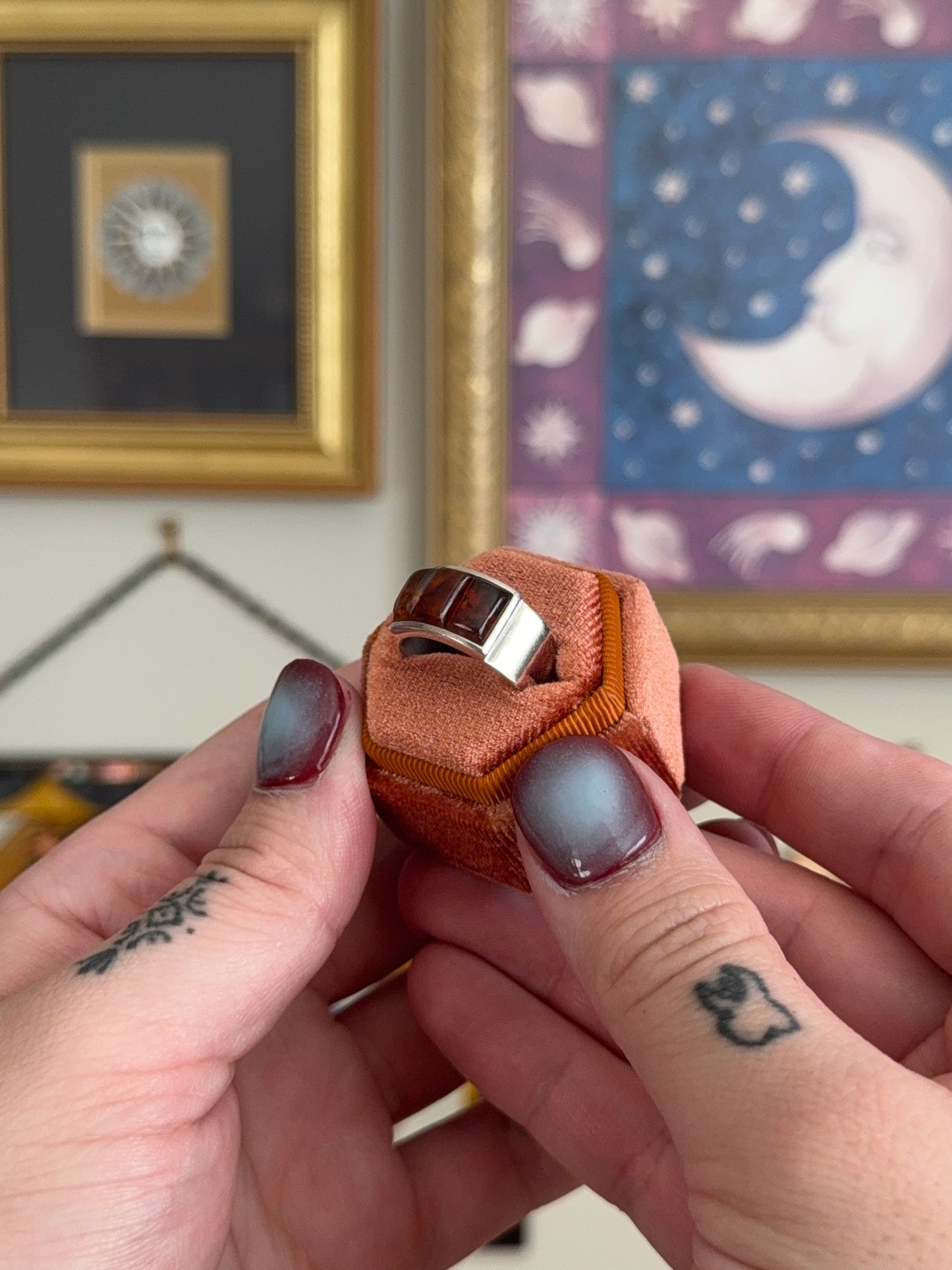 Triple amber band