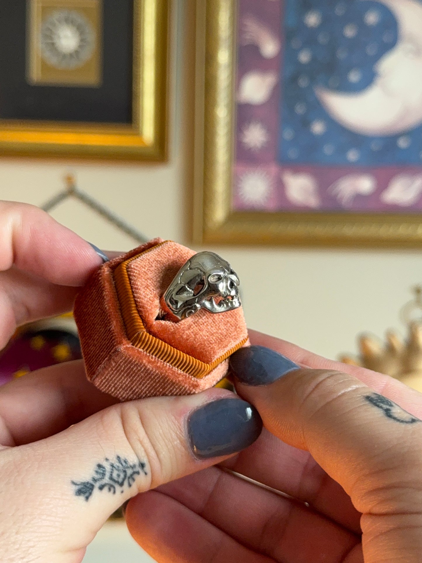 Silver skull ring