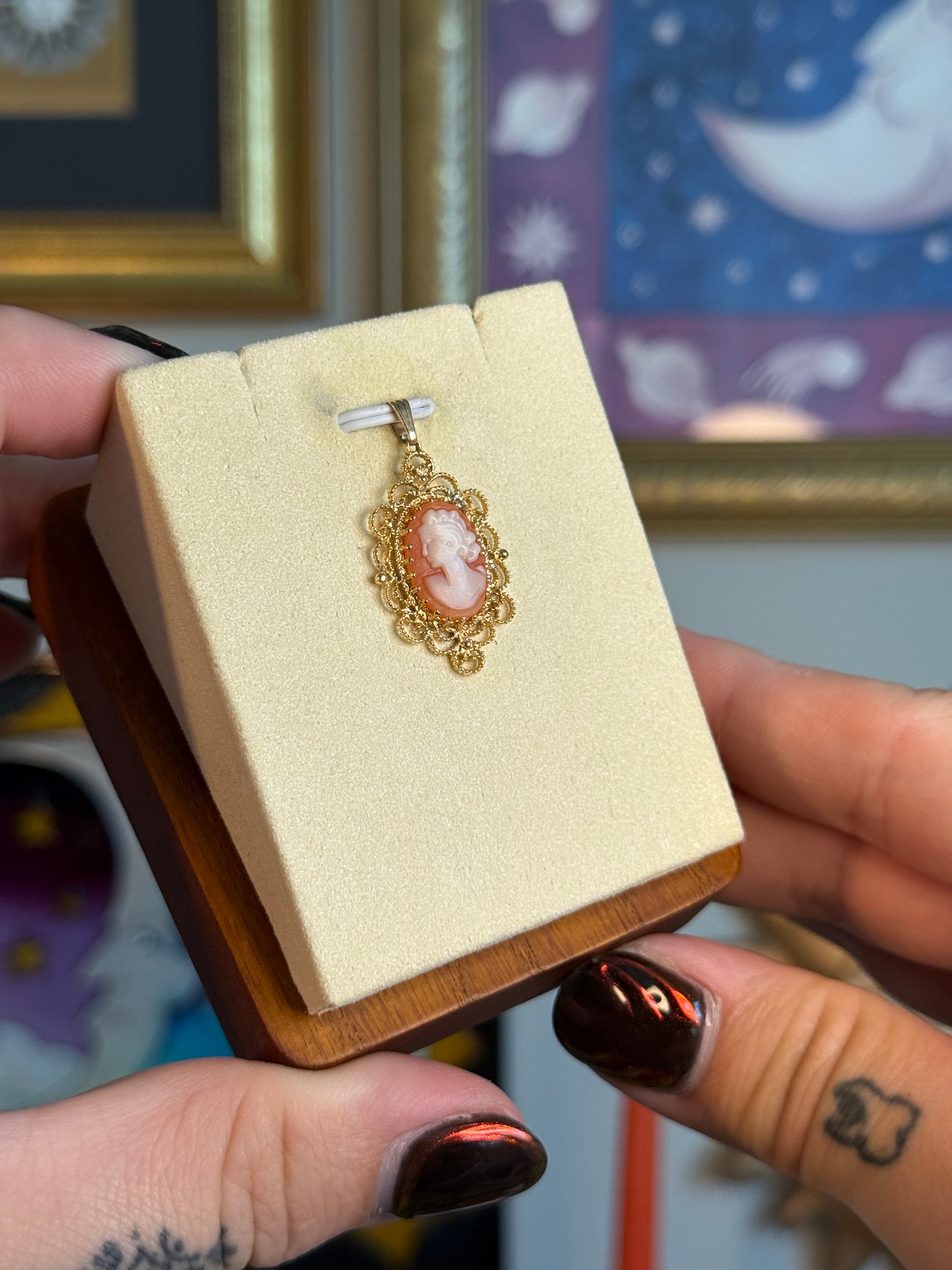 Ornate detailed cameo pendant