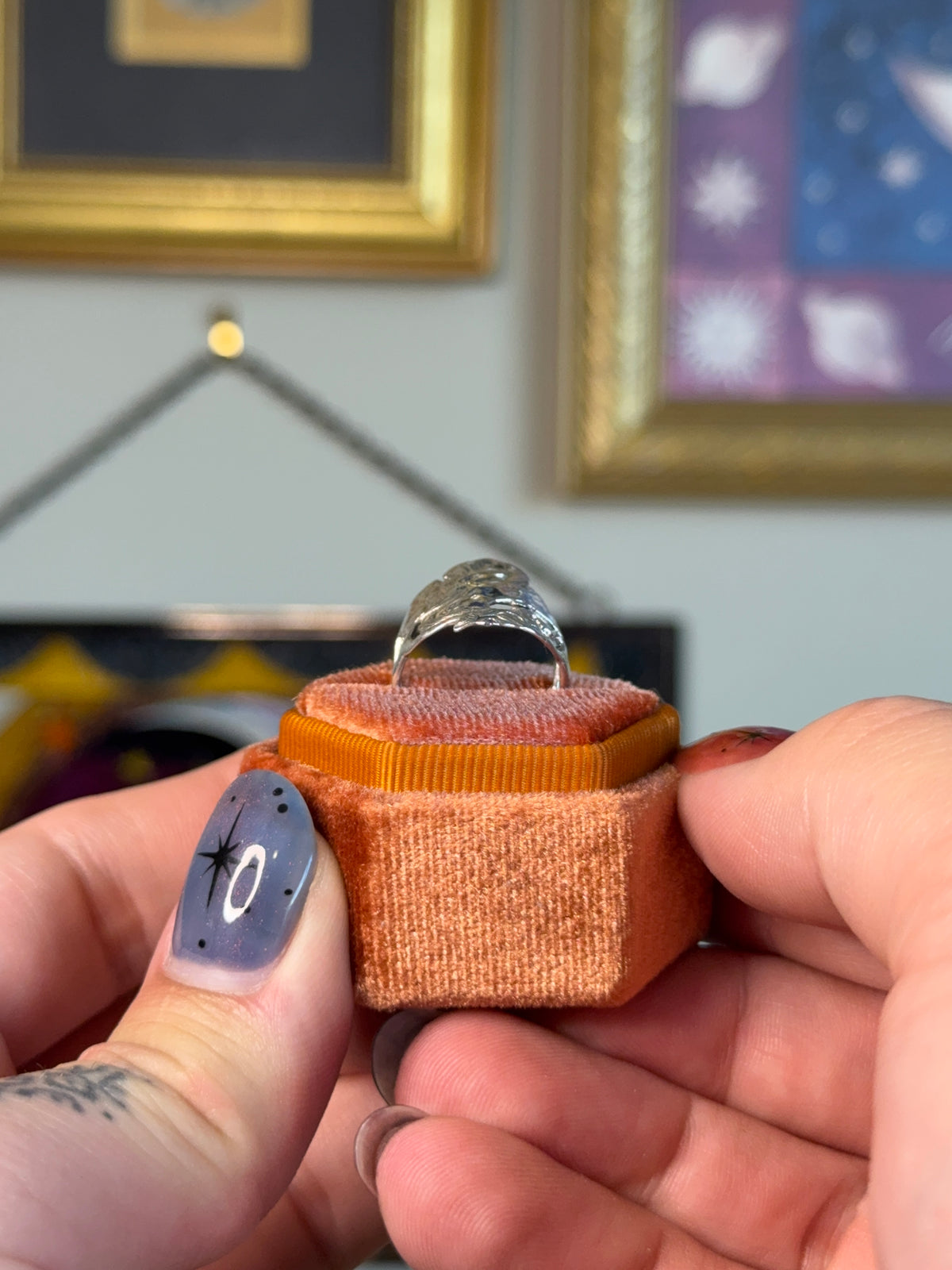 Art nouveau side profile ring