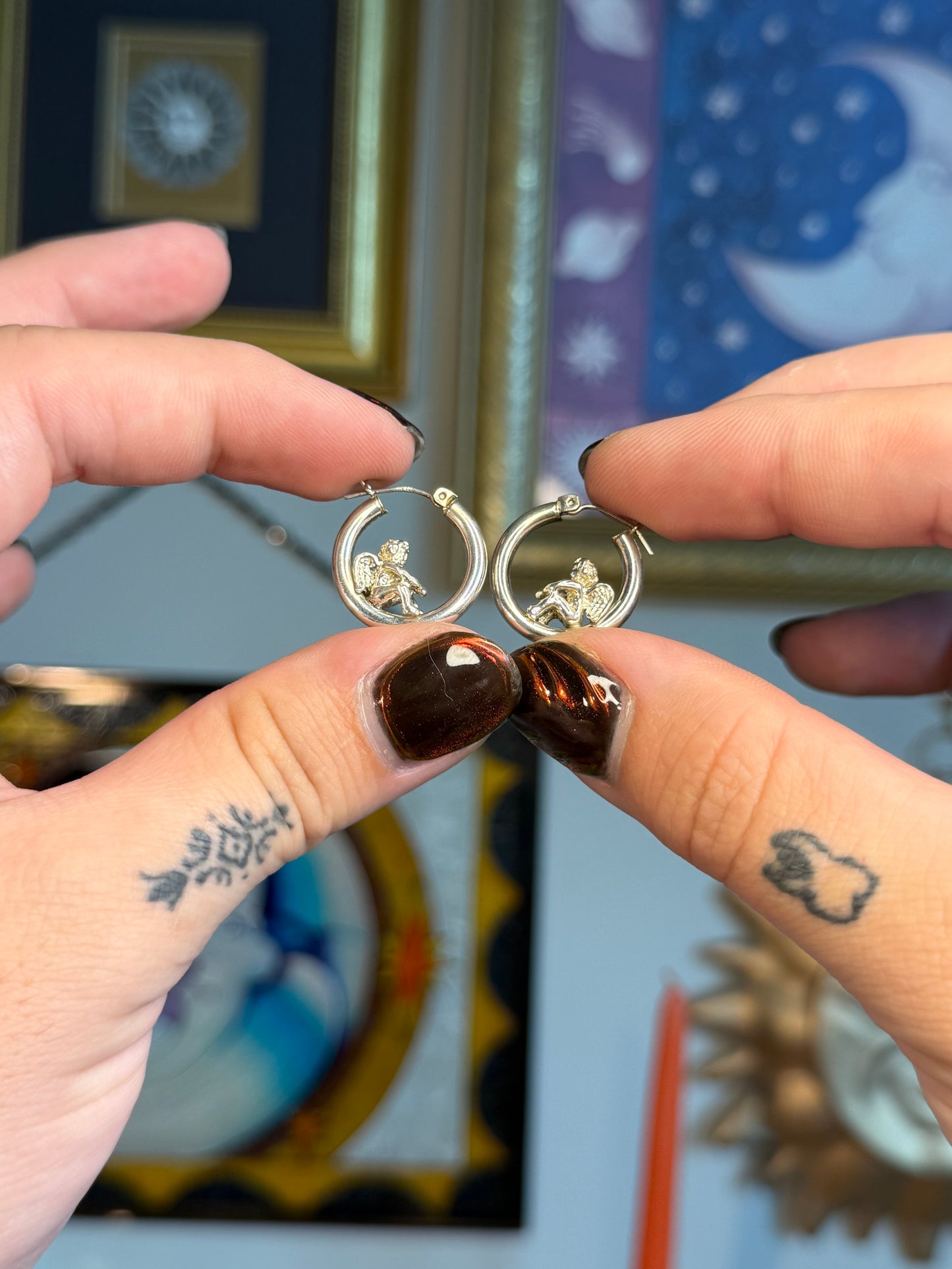 Cherub hoops