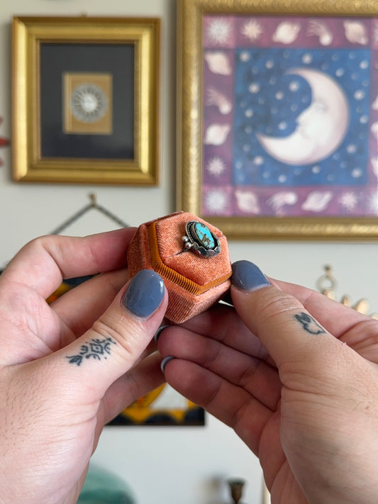 Turqouise Oval Leaf ring