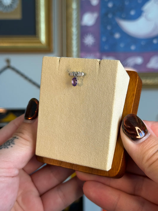 White gold amethyst pendant