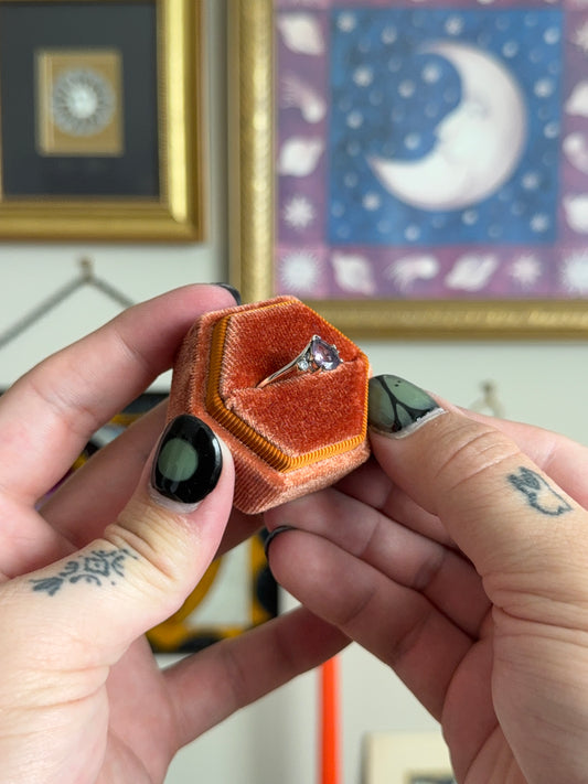 Amethyst pear ring