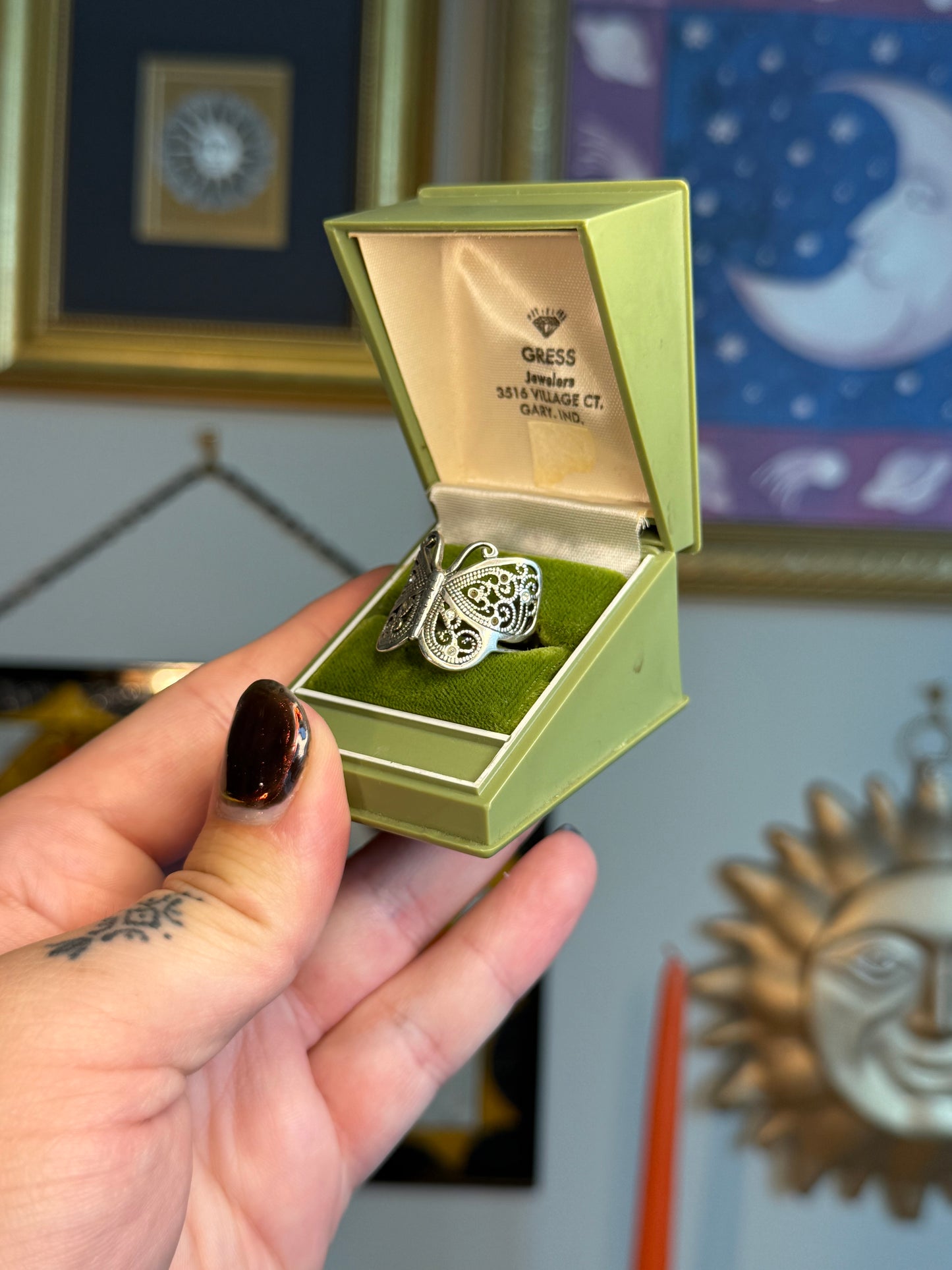 Butterfly ring