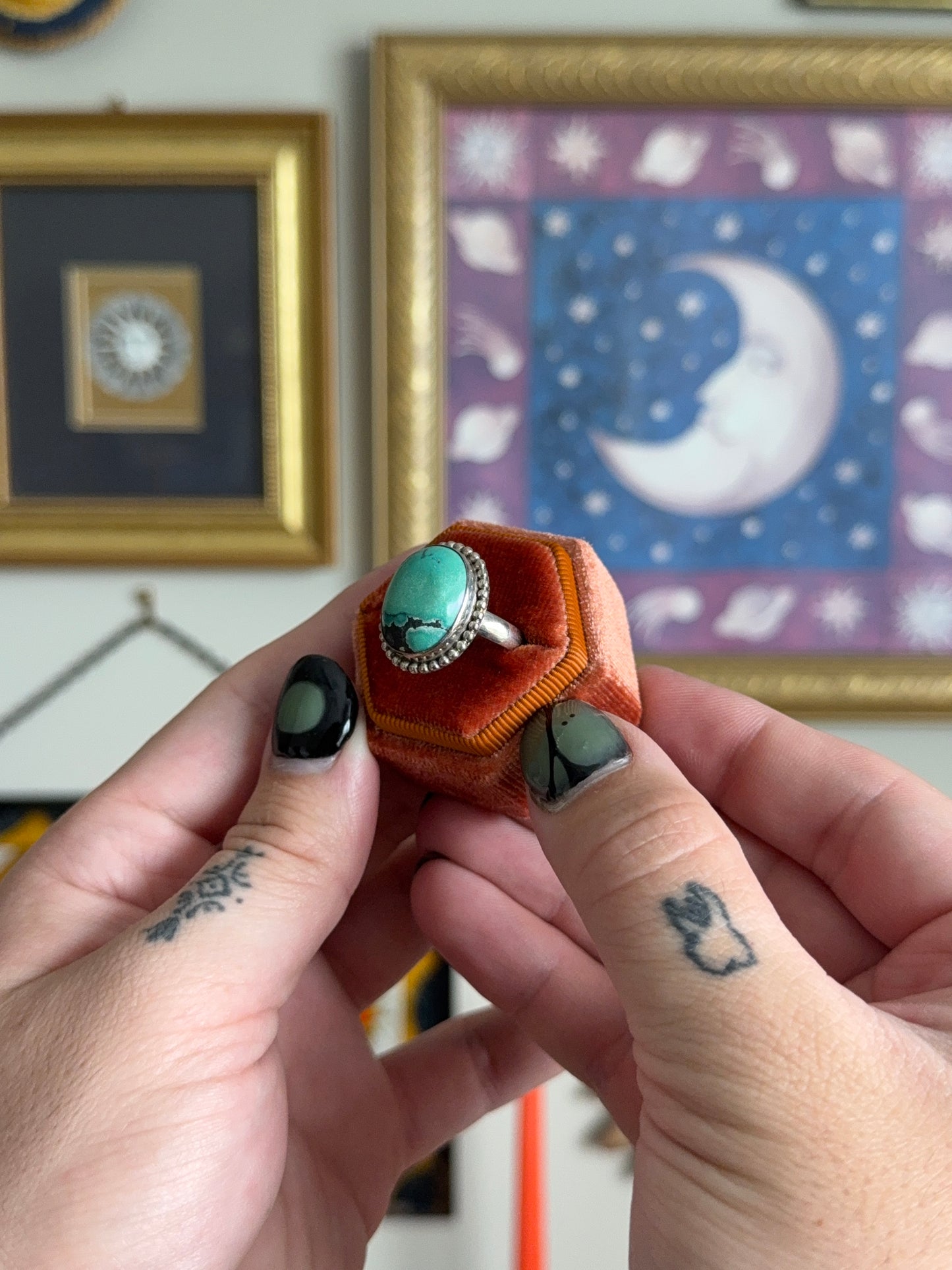 Cabochon turquoise ring