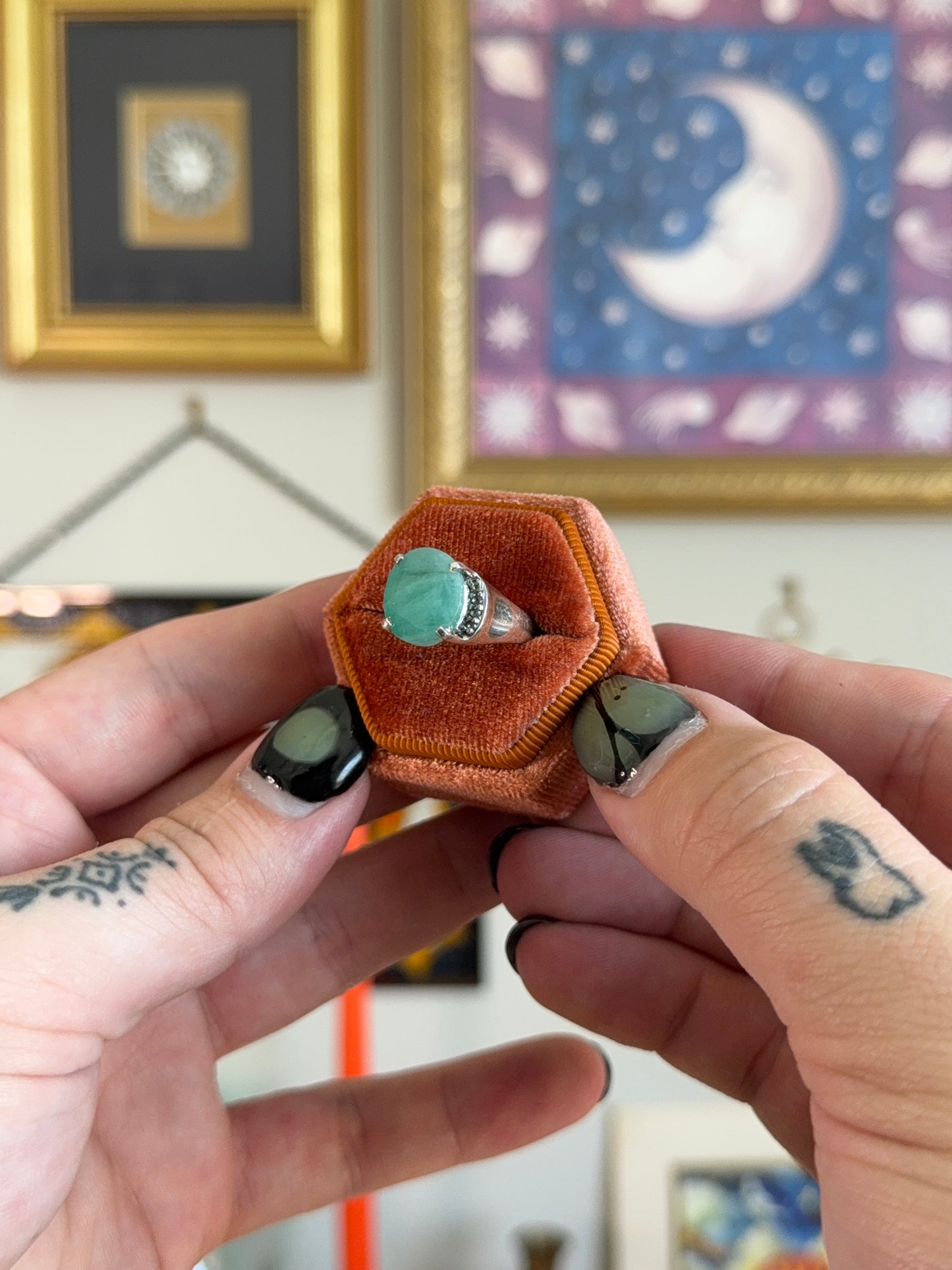 Green agate ring