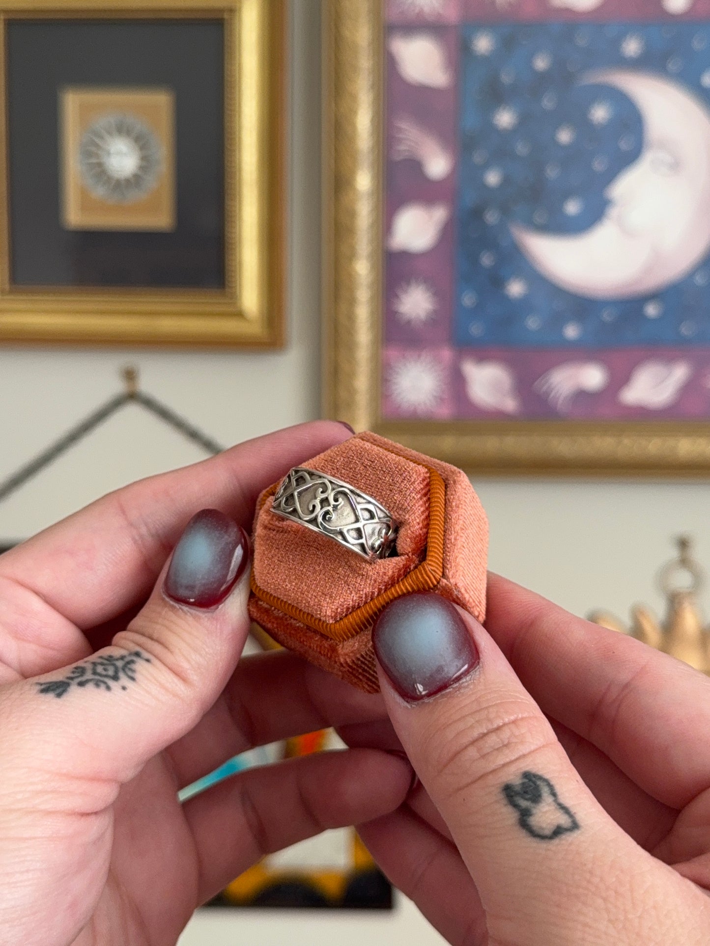 Chunky detailed band