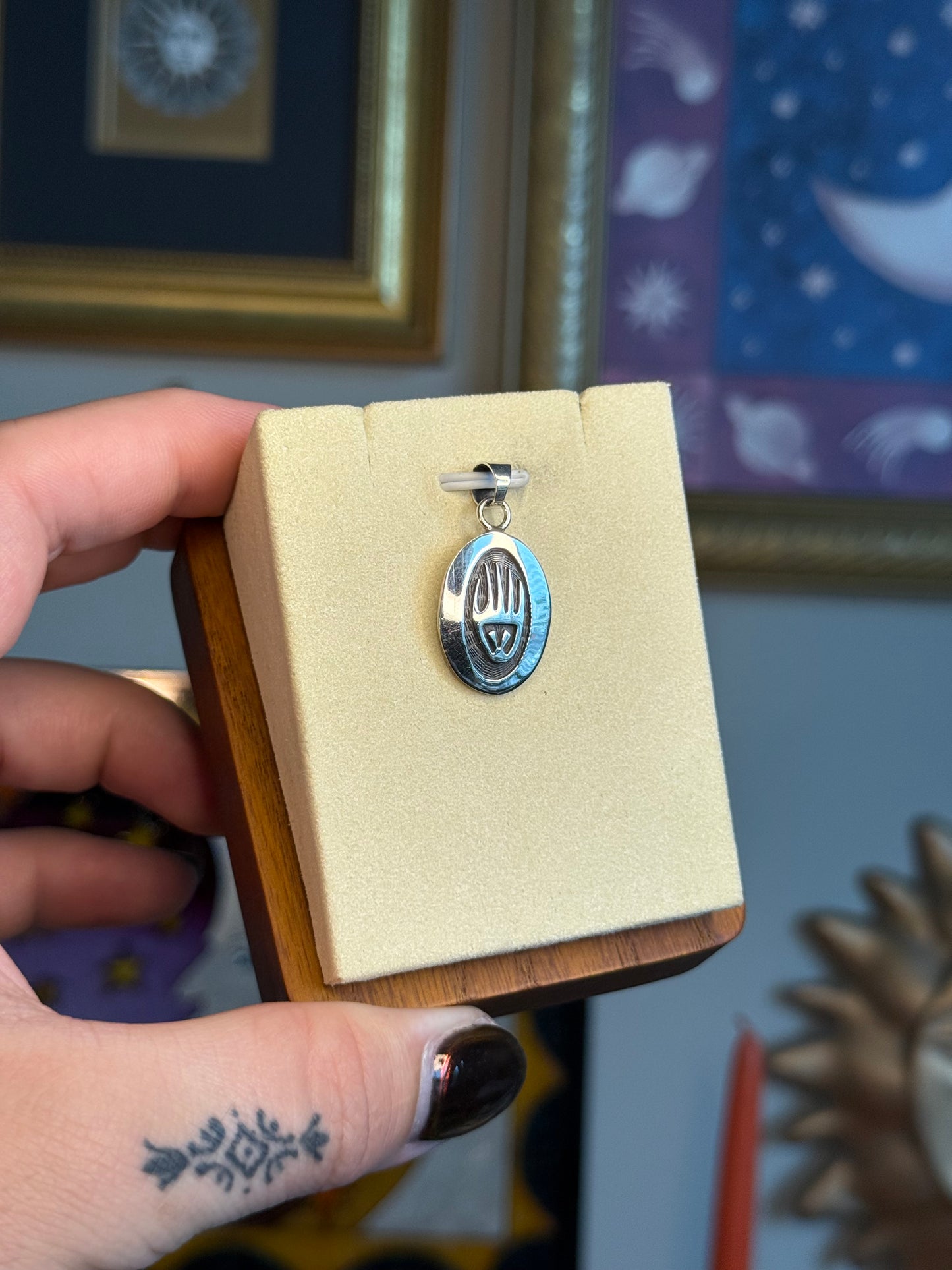 Bear claw pendant