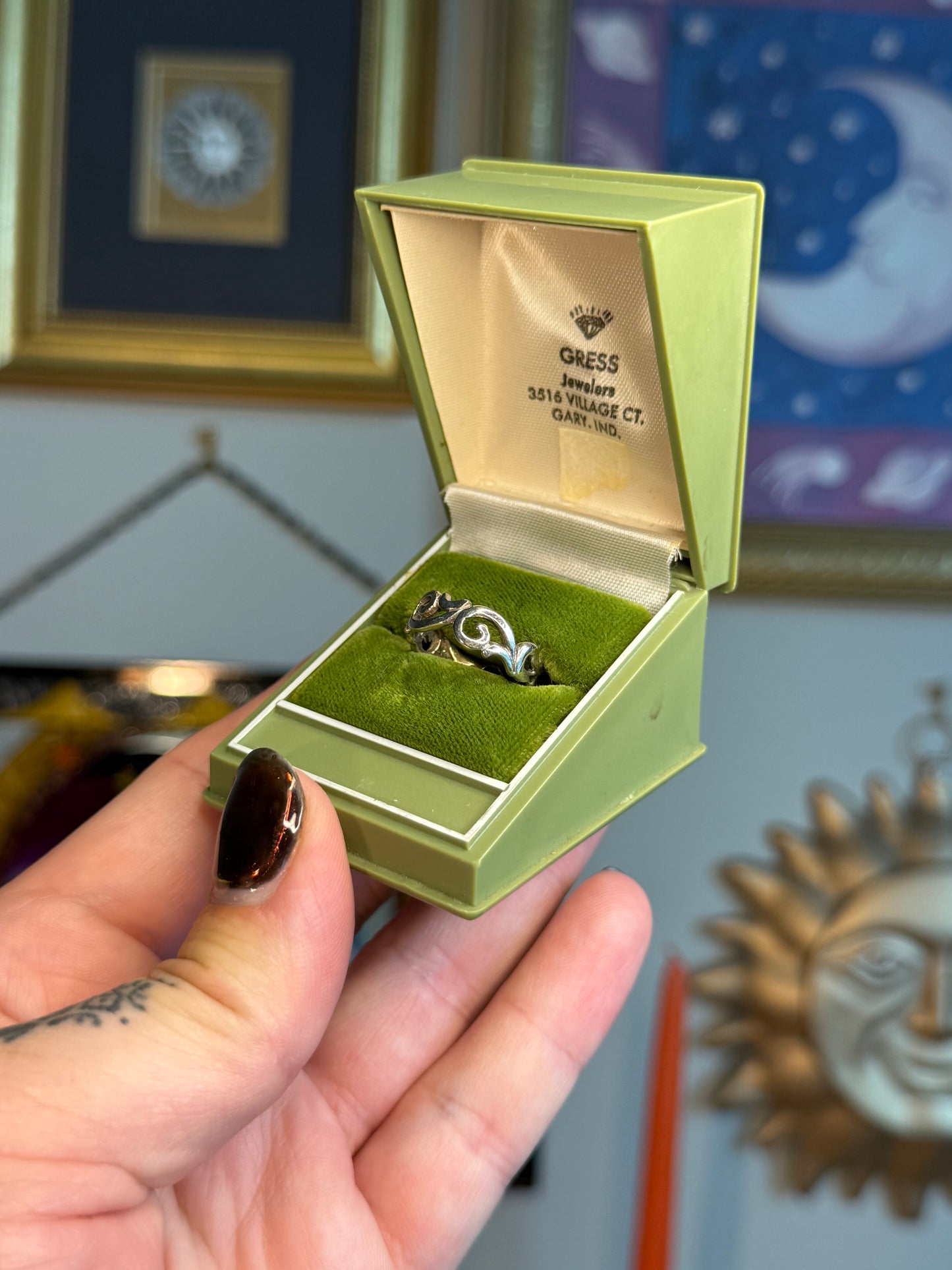 Filigree ring band