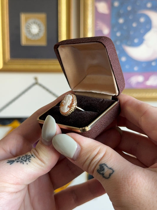 Gold cameo ring