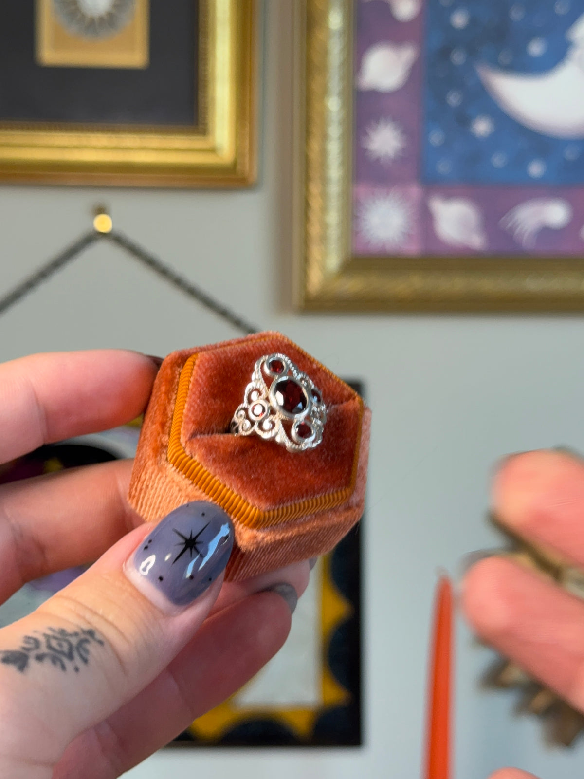 Garnet shield filigree ring