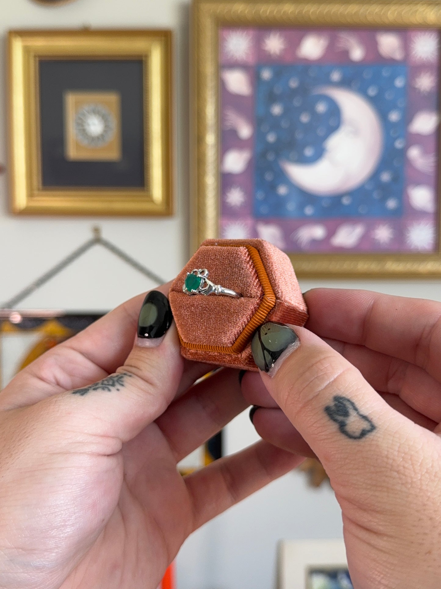 Green clagdah ring