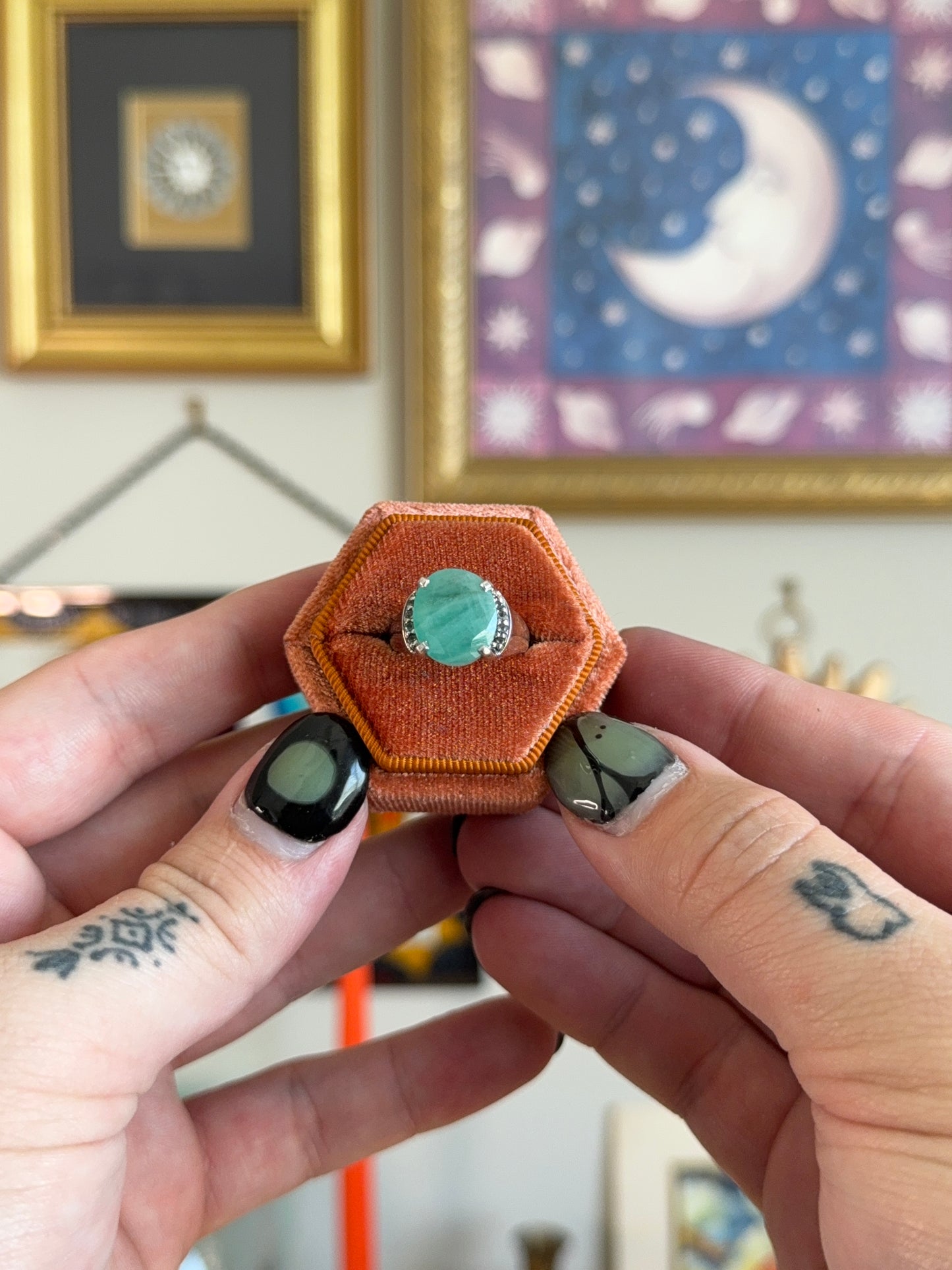 Green agate ring