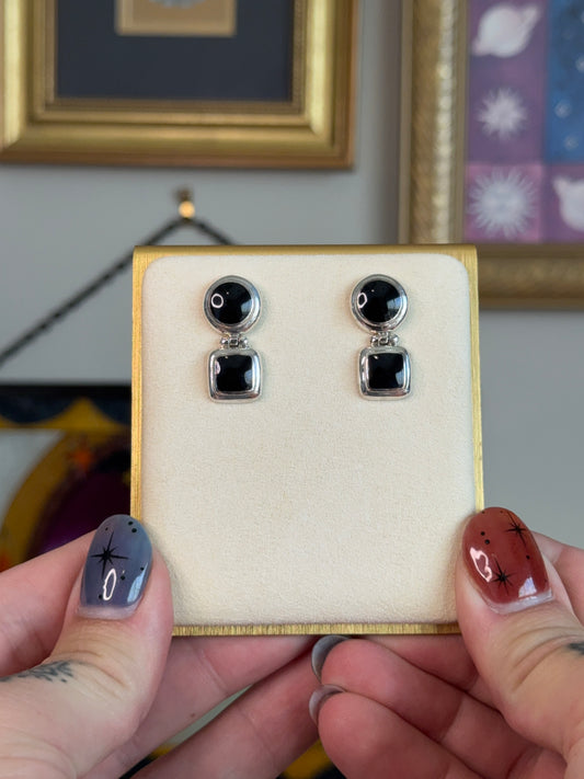 Black onyx circle and square earrings
