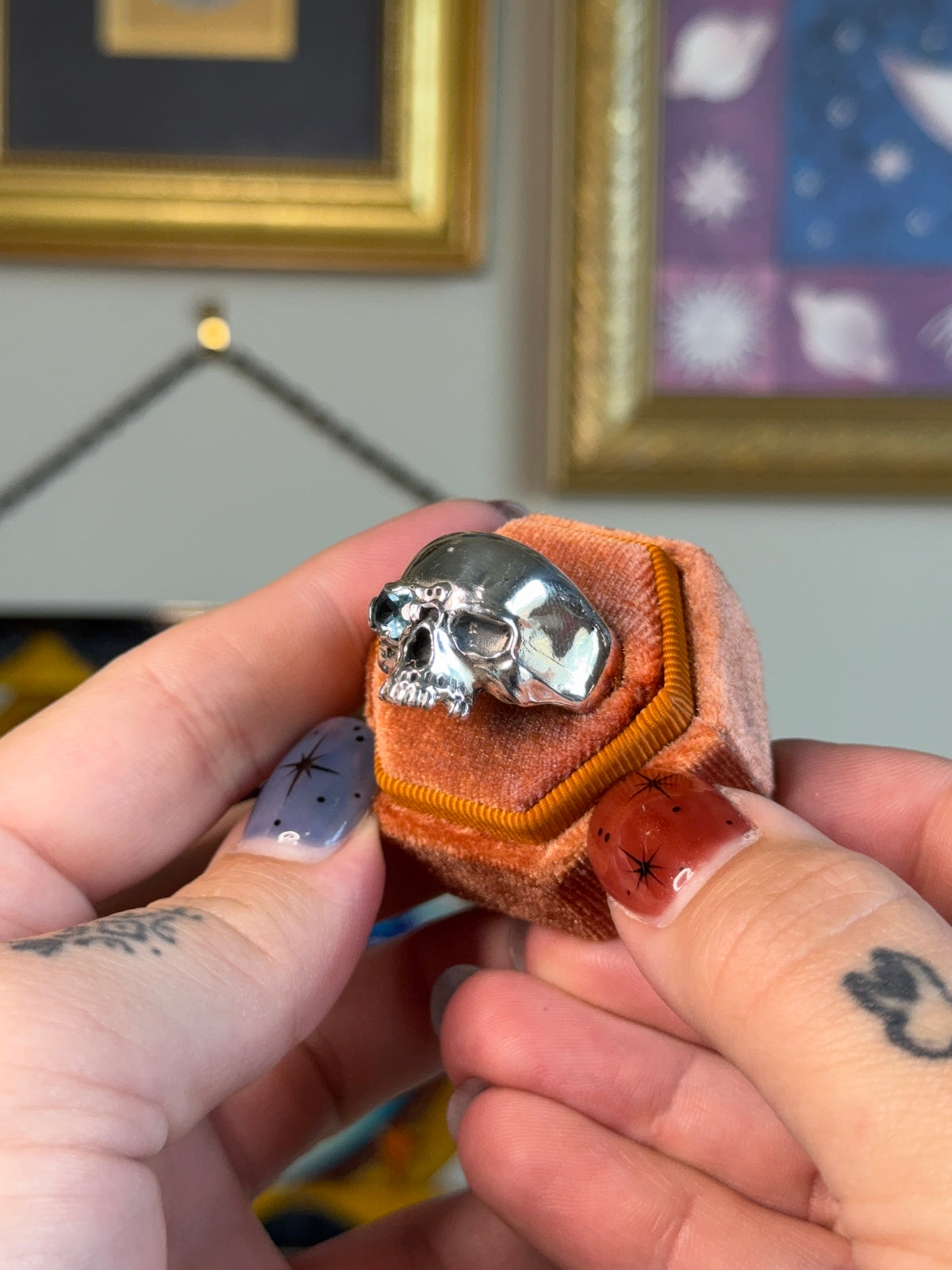 Skull ring with aquamarine stone eye