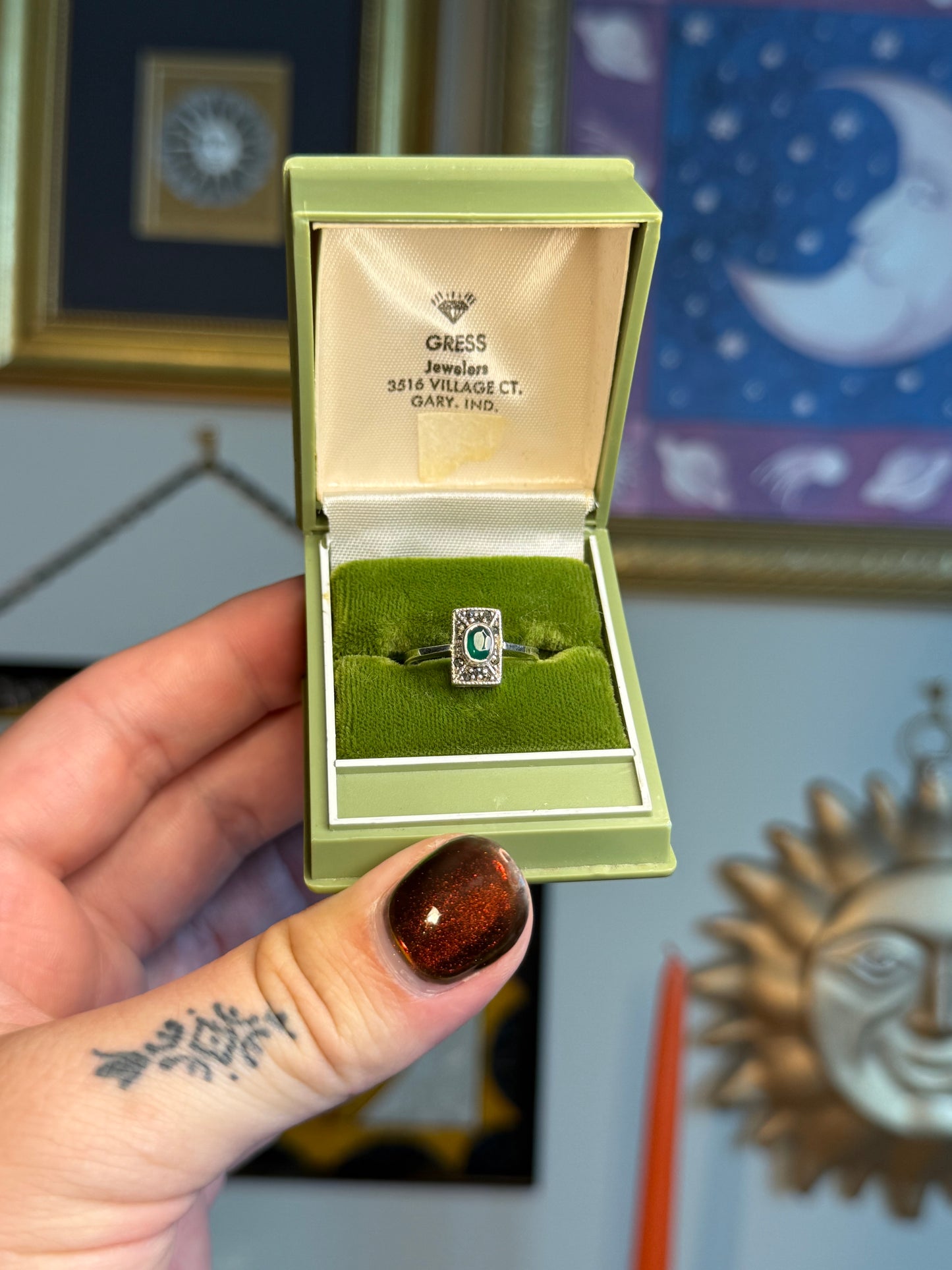 Art deco style green ring