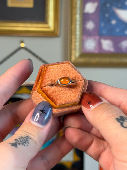 Small amber band