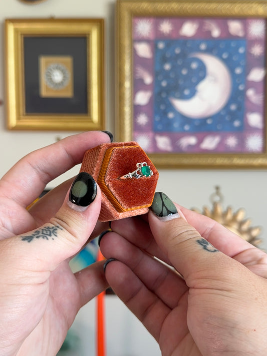 Green clagdah ring