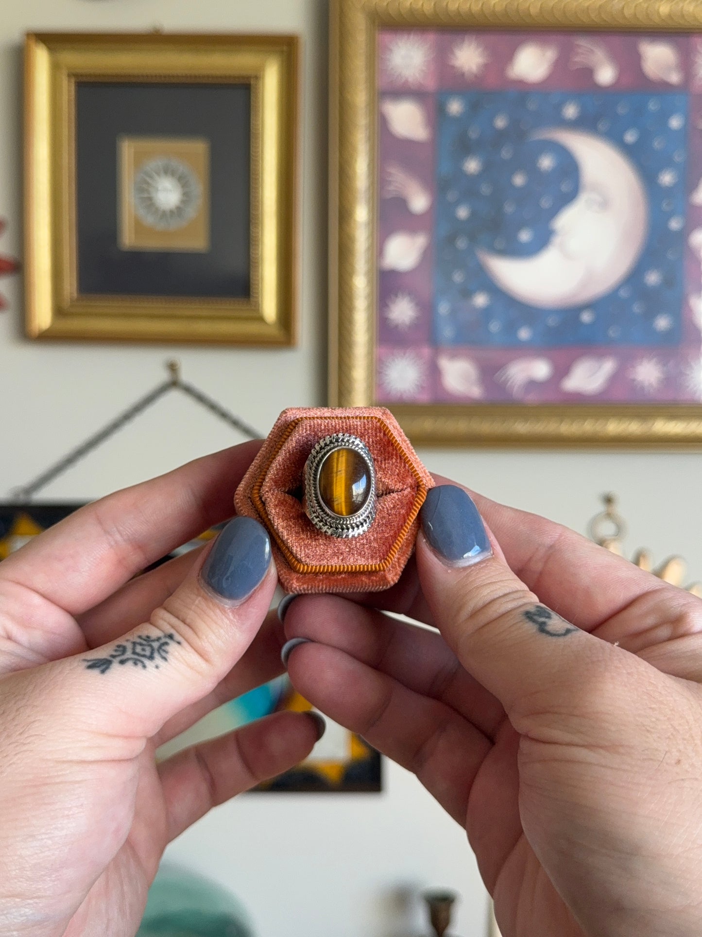 Oval cabochon tigers eye ring