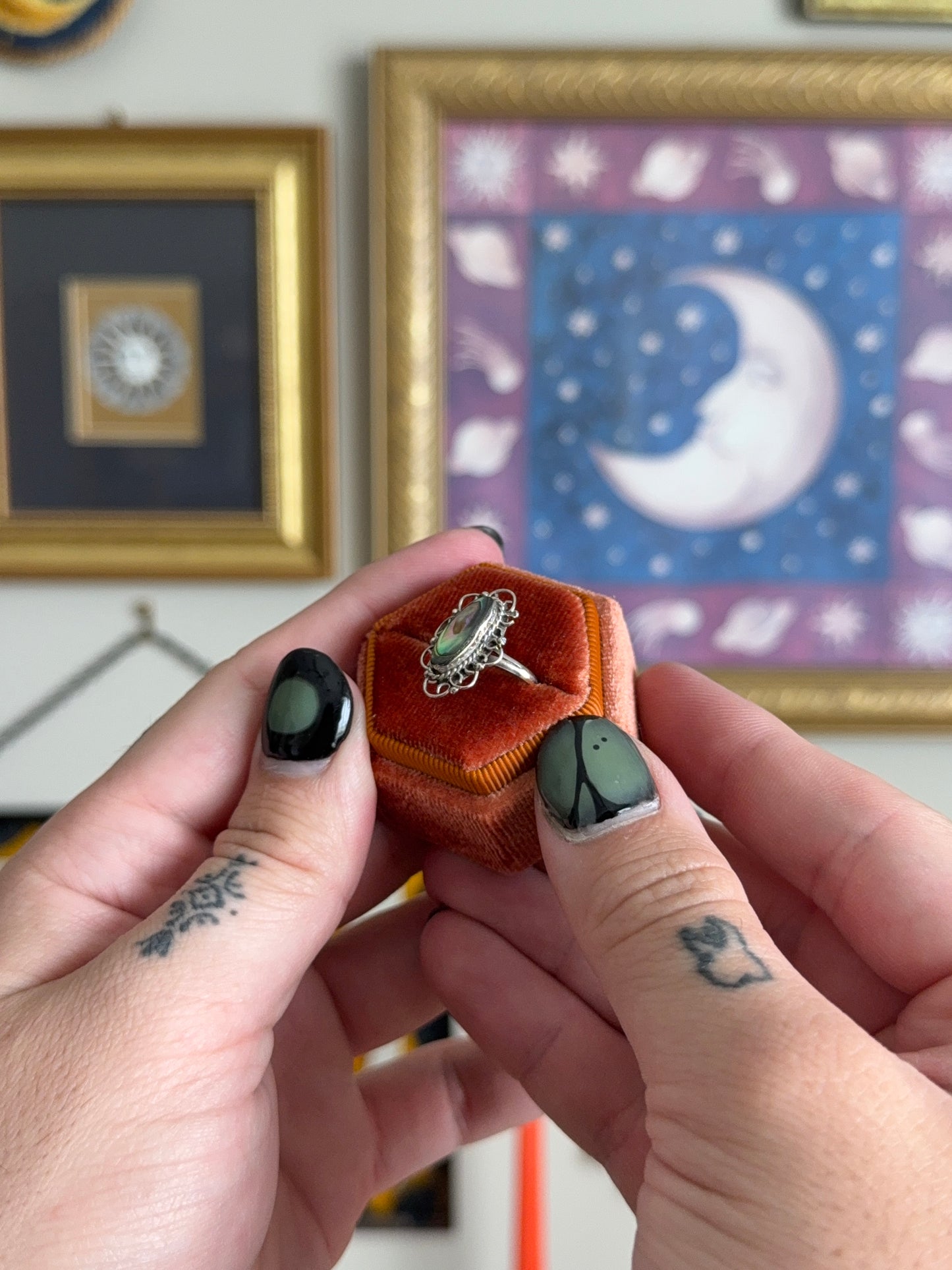Oval Abalone ring