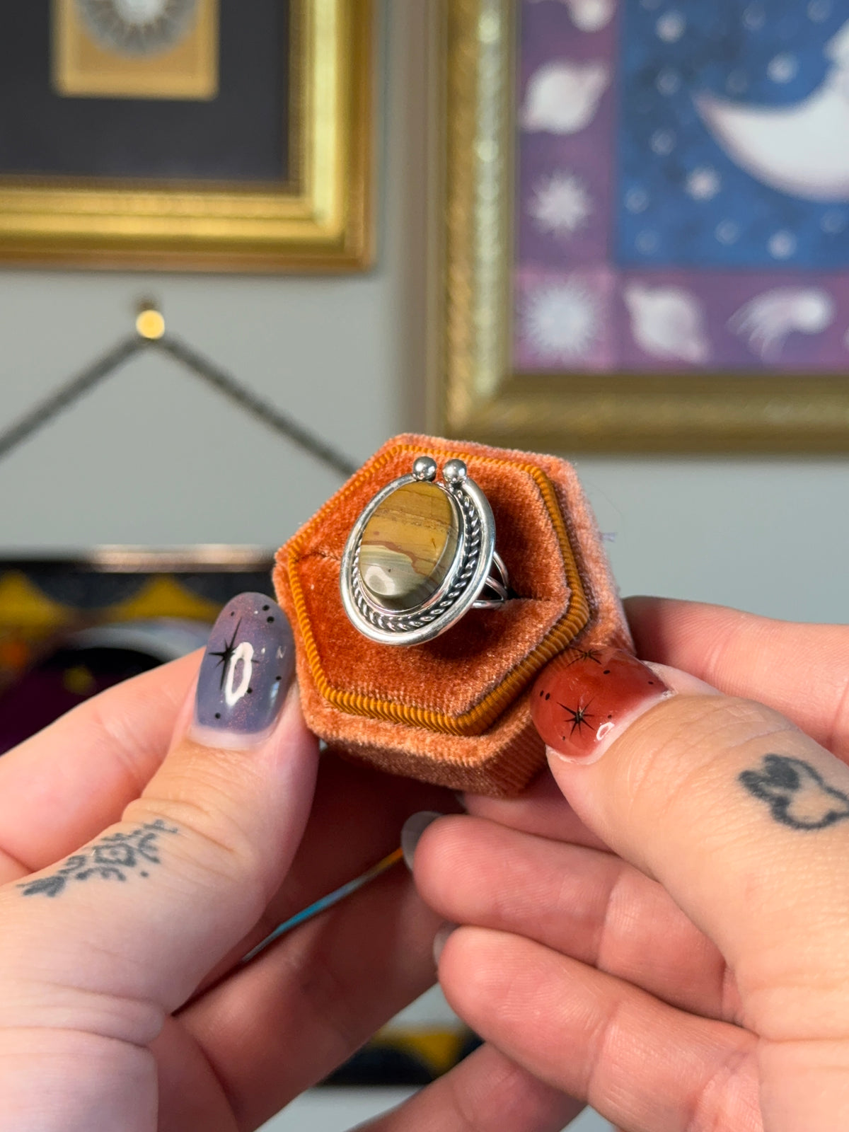 Horse shoe style bezel jasper ring