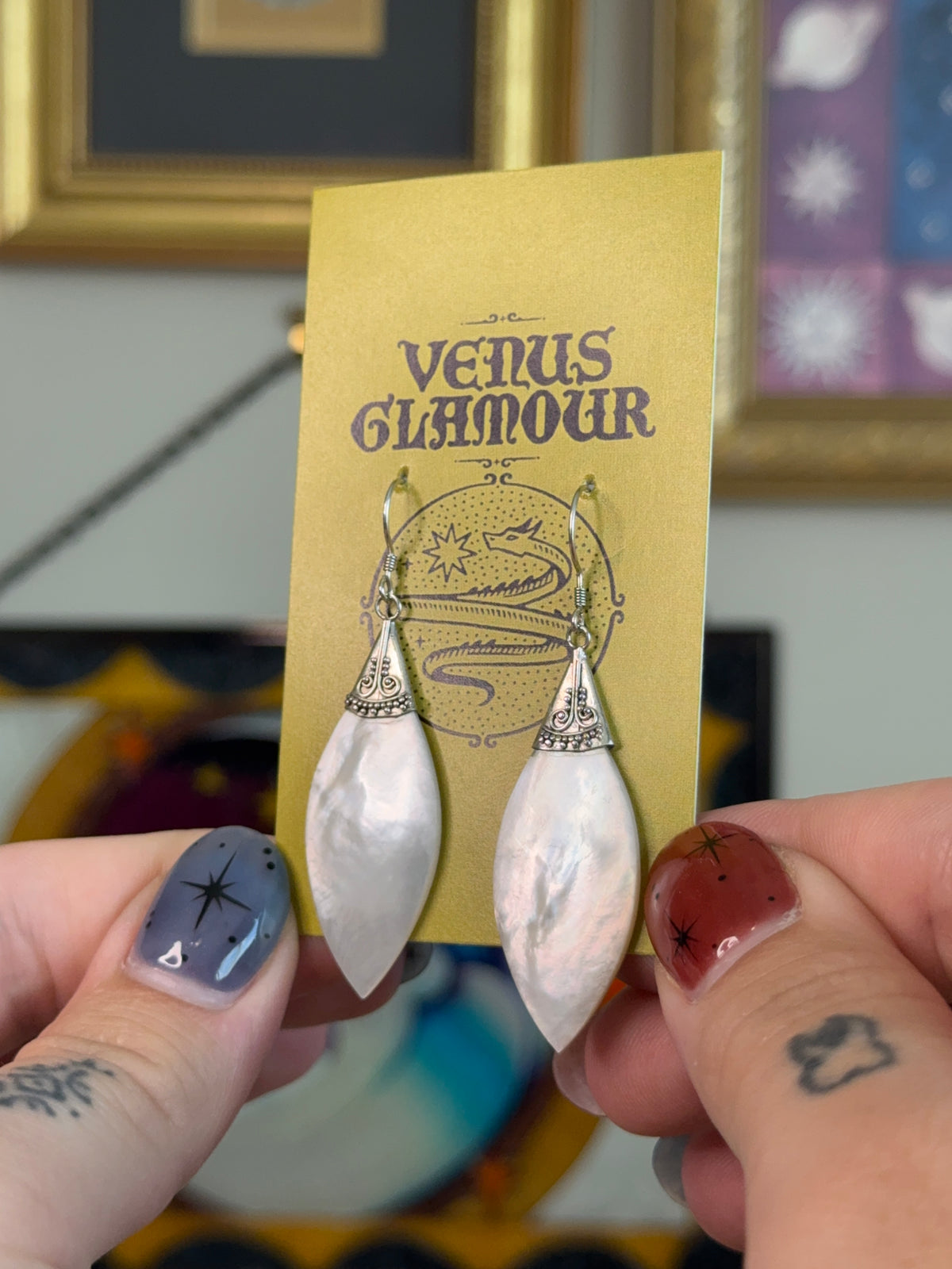 Elongated mother of pearl earrings