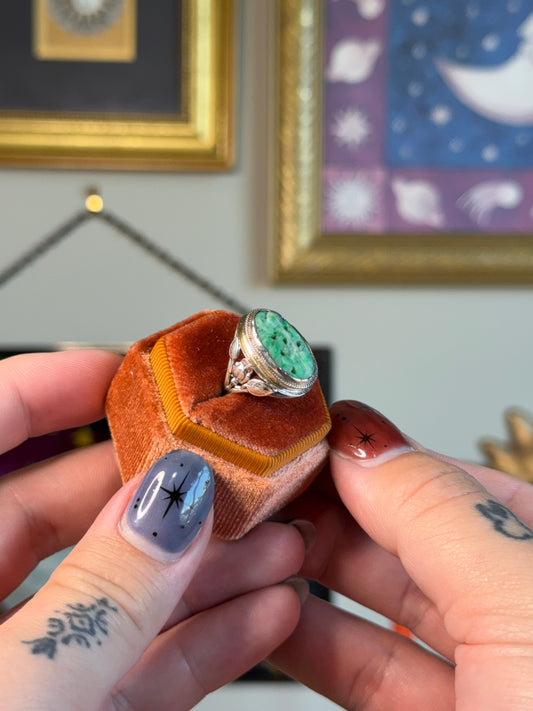 Engraved jade floral ring
