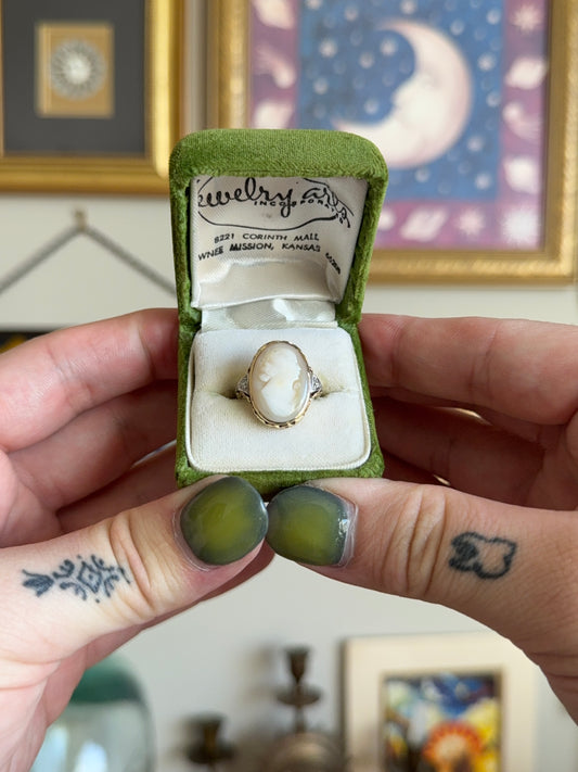 Antique cameo with filigree