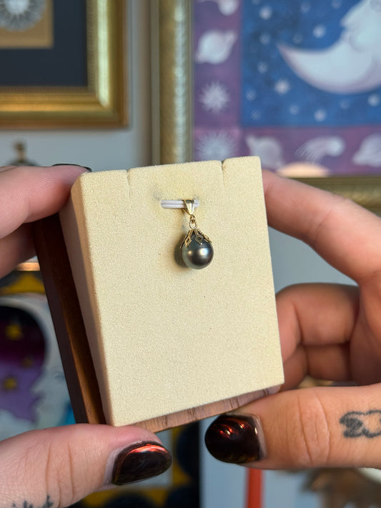 Blue Pearl pendant