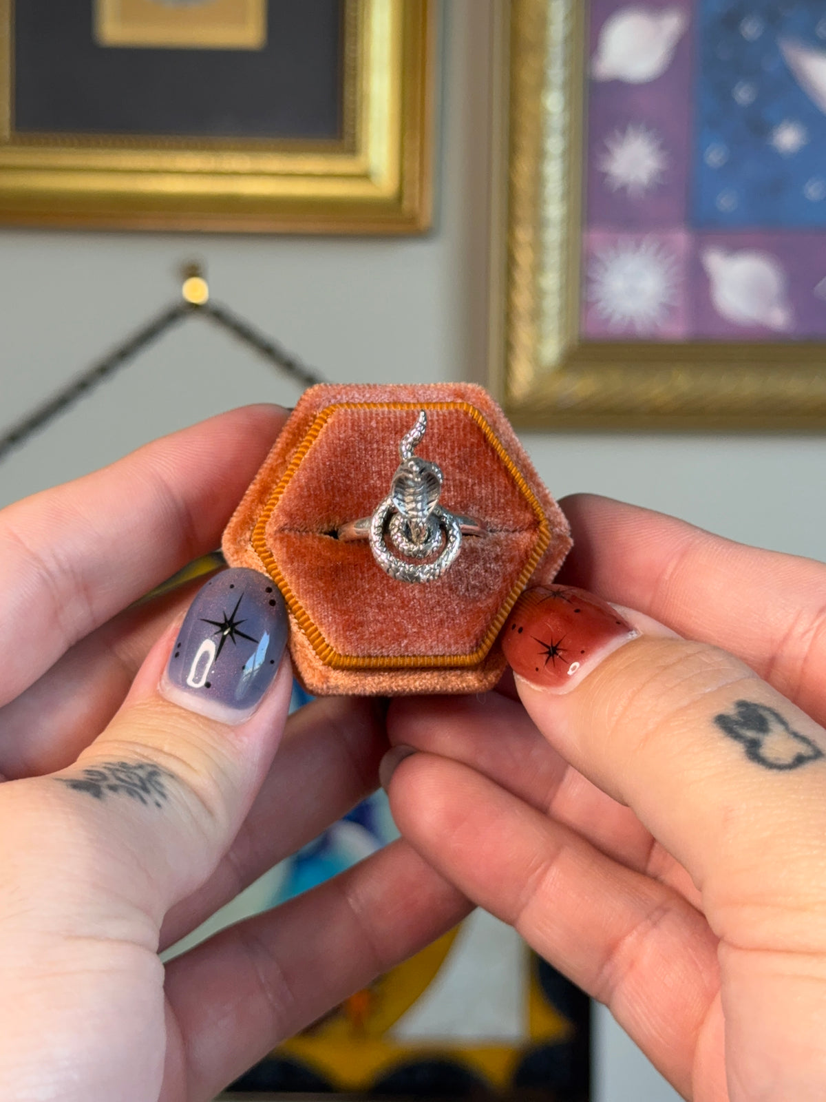 Cobra ring