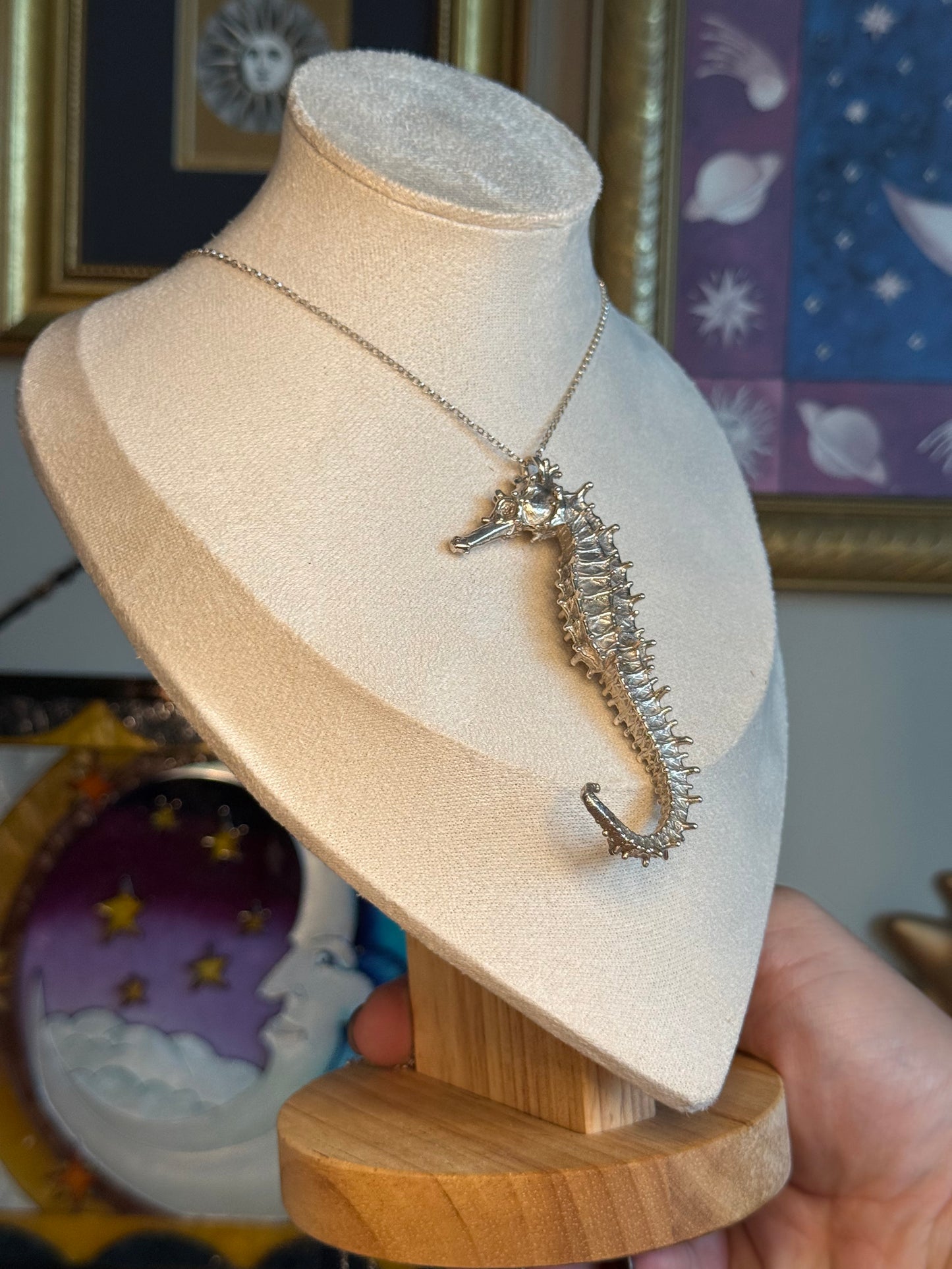 Sea horse cast necklace