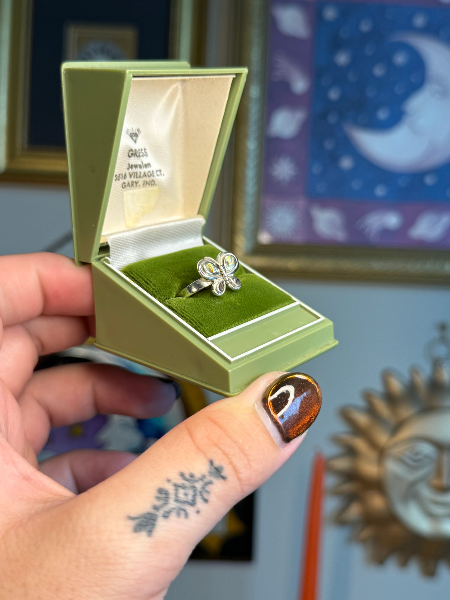 Abalone butterfly ring