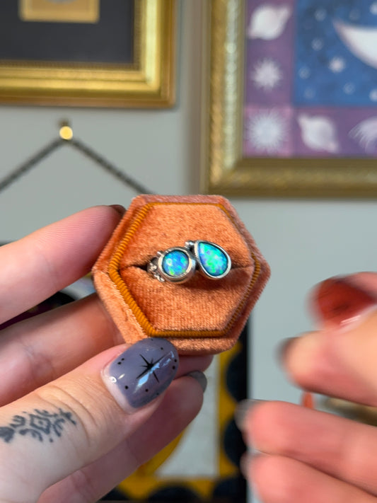 Double opal band