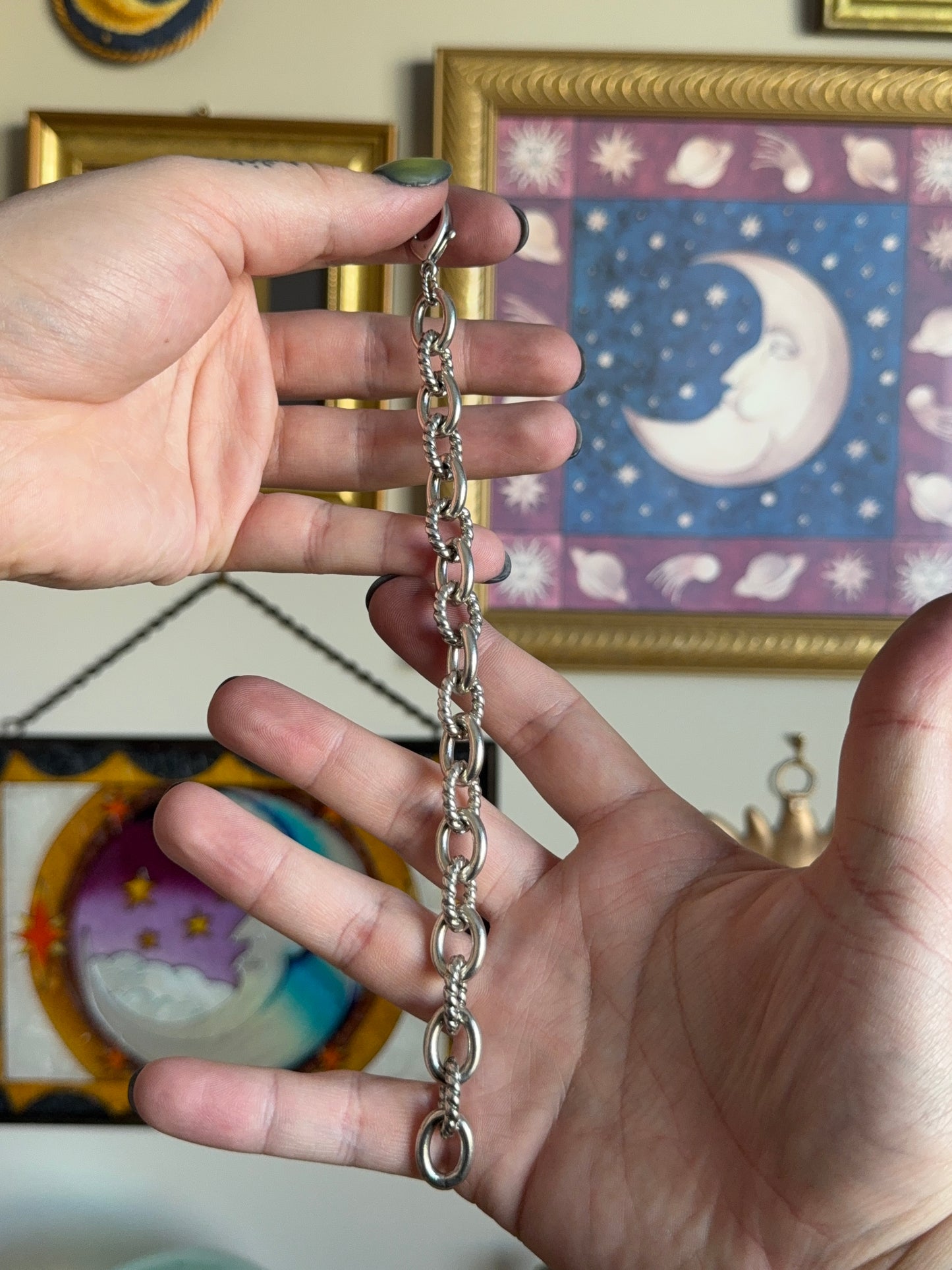 Textured link chain bracelet