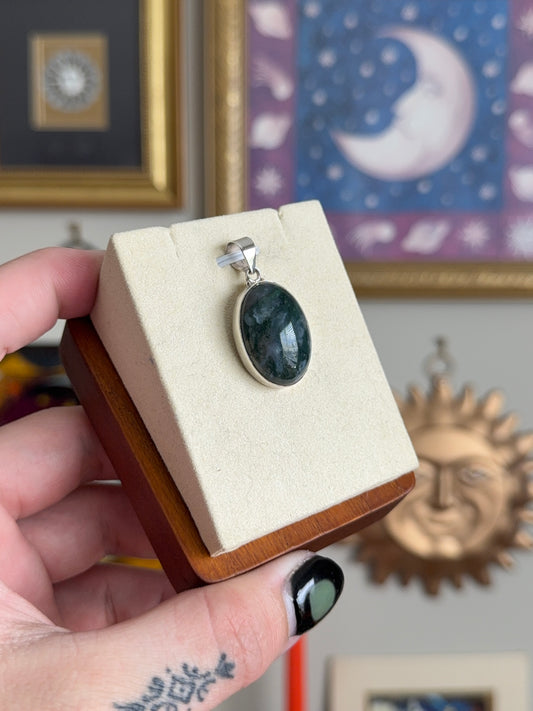 Seraphite cabochon pendant