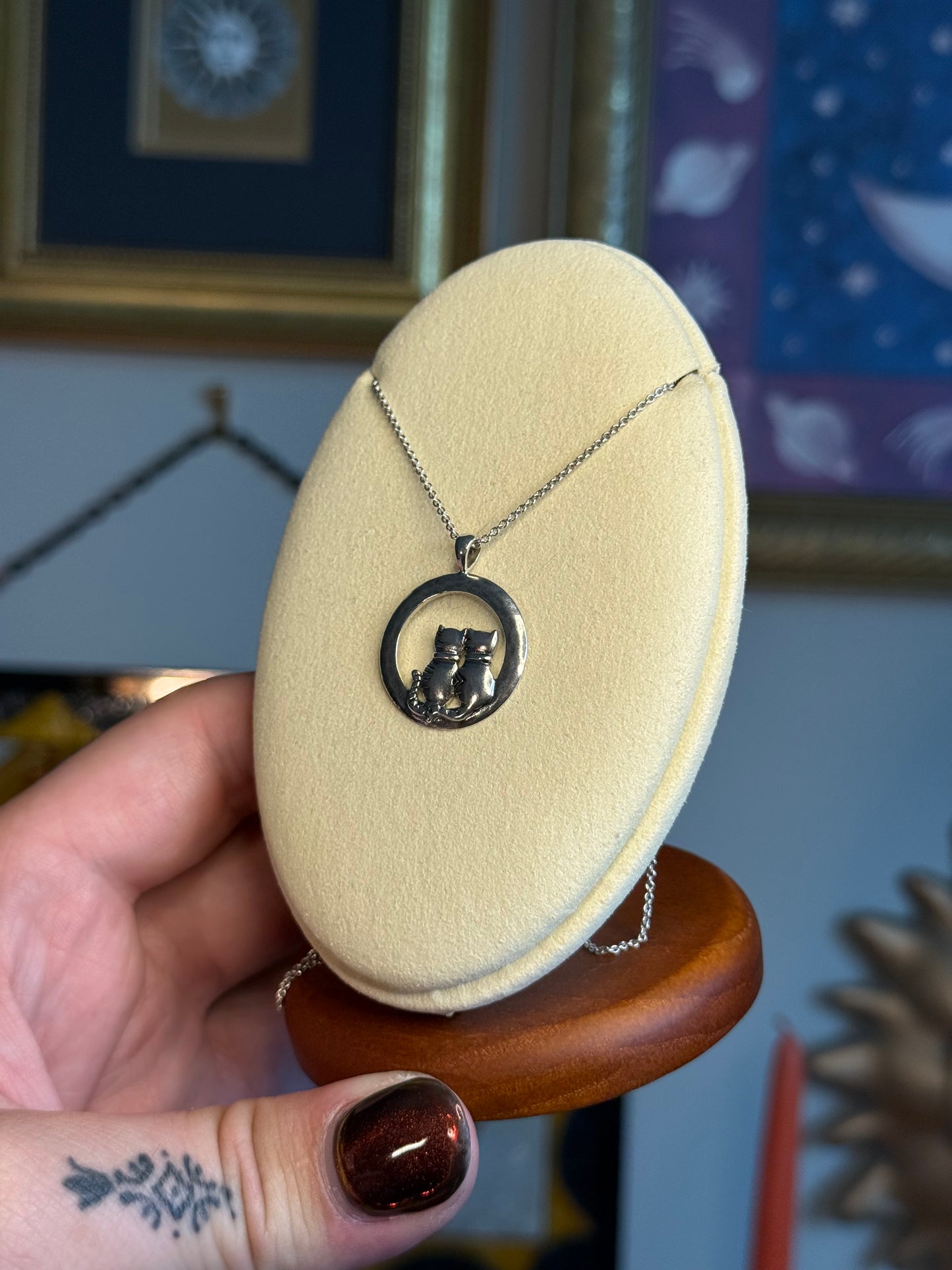 Double cat necklace