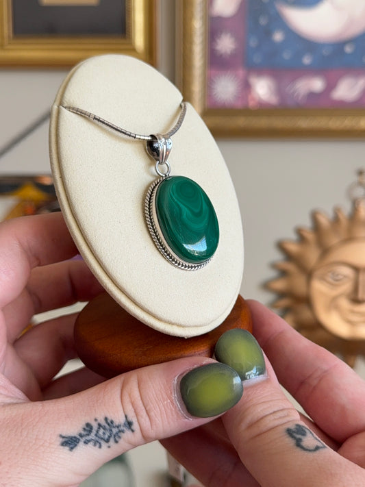 Large Oval Malachite necklace