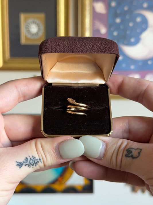 Gold antique snake ring
