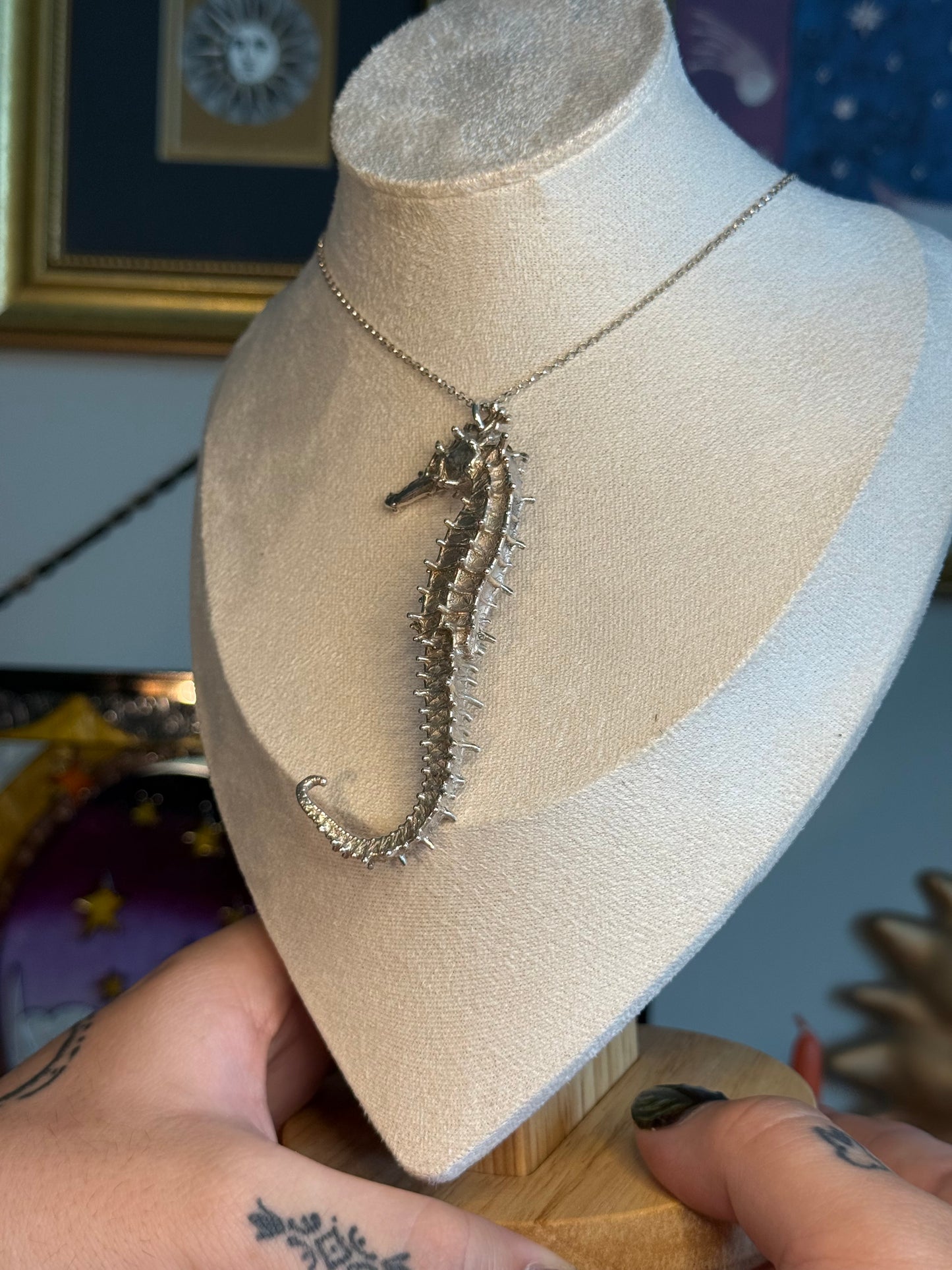 Sea horse cast necklace