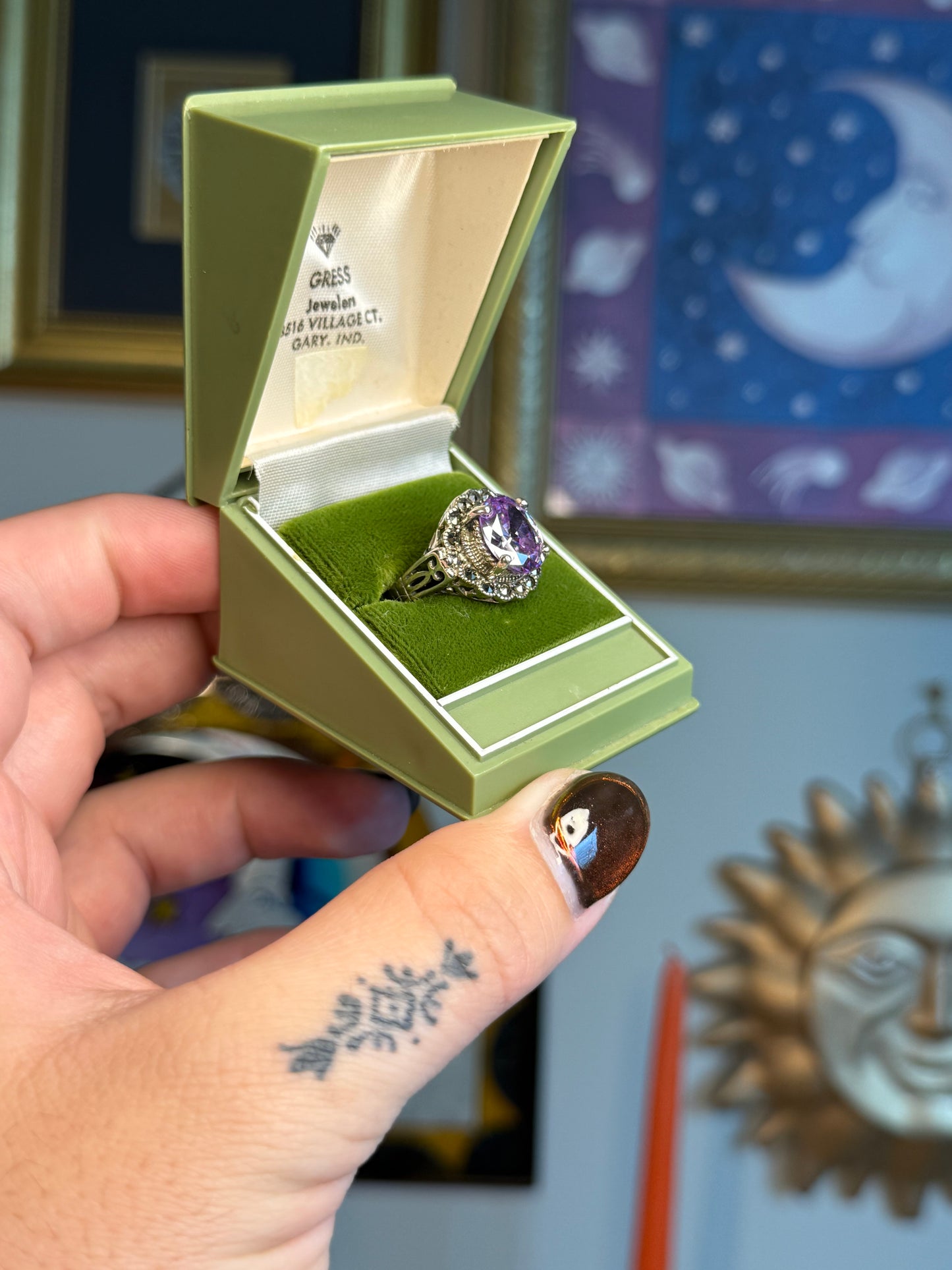 Stimulated amethyst ring
