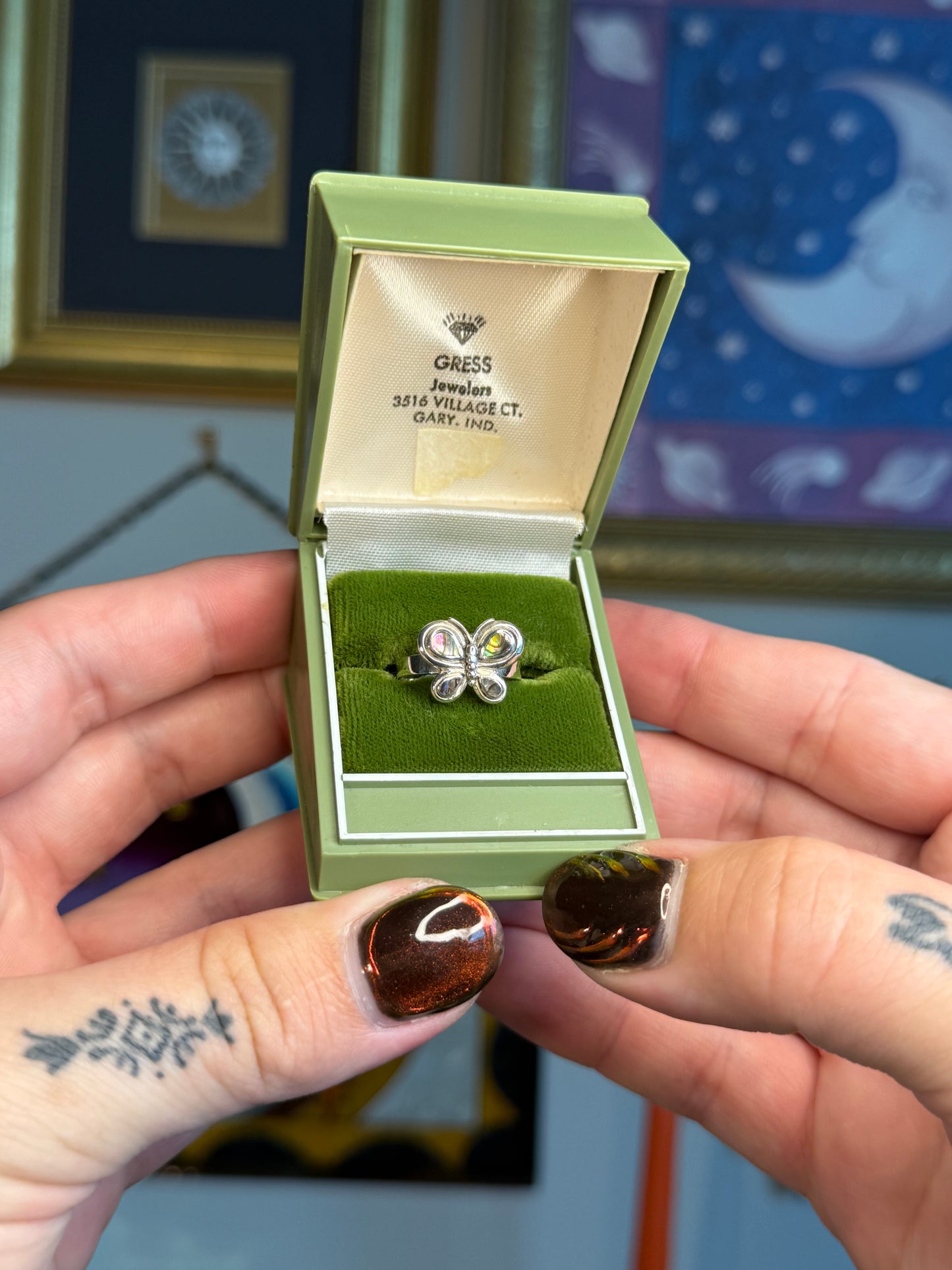 Abalone butterfly ring