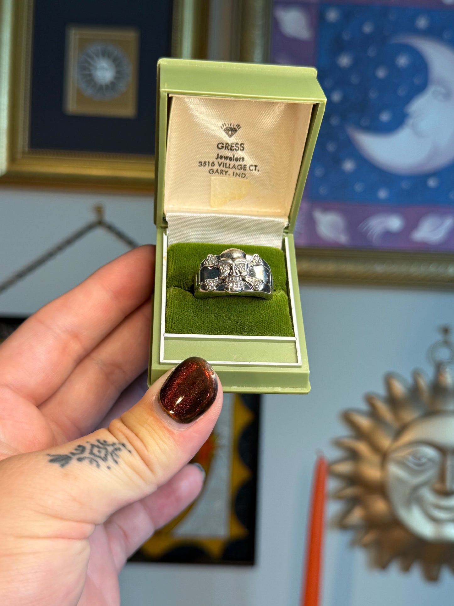 Pirate style skull ring