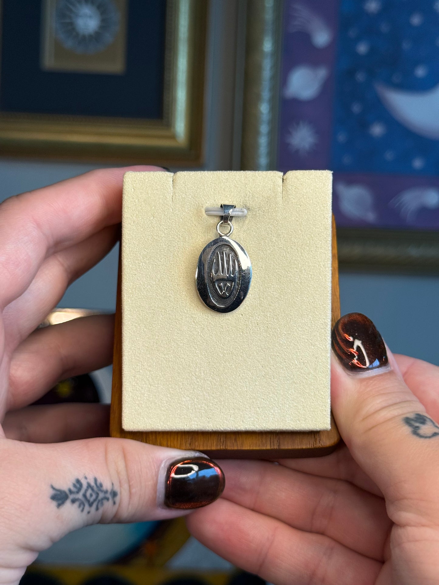 Bear claw pendant