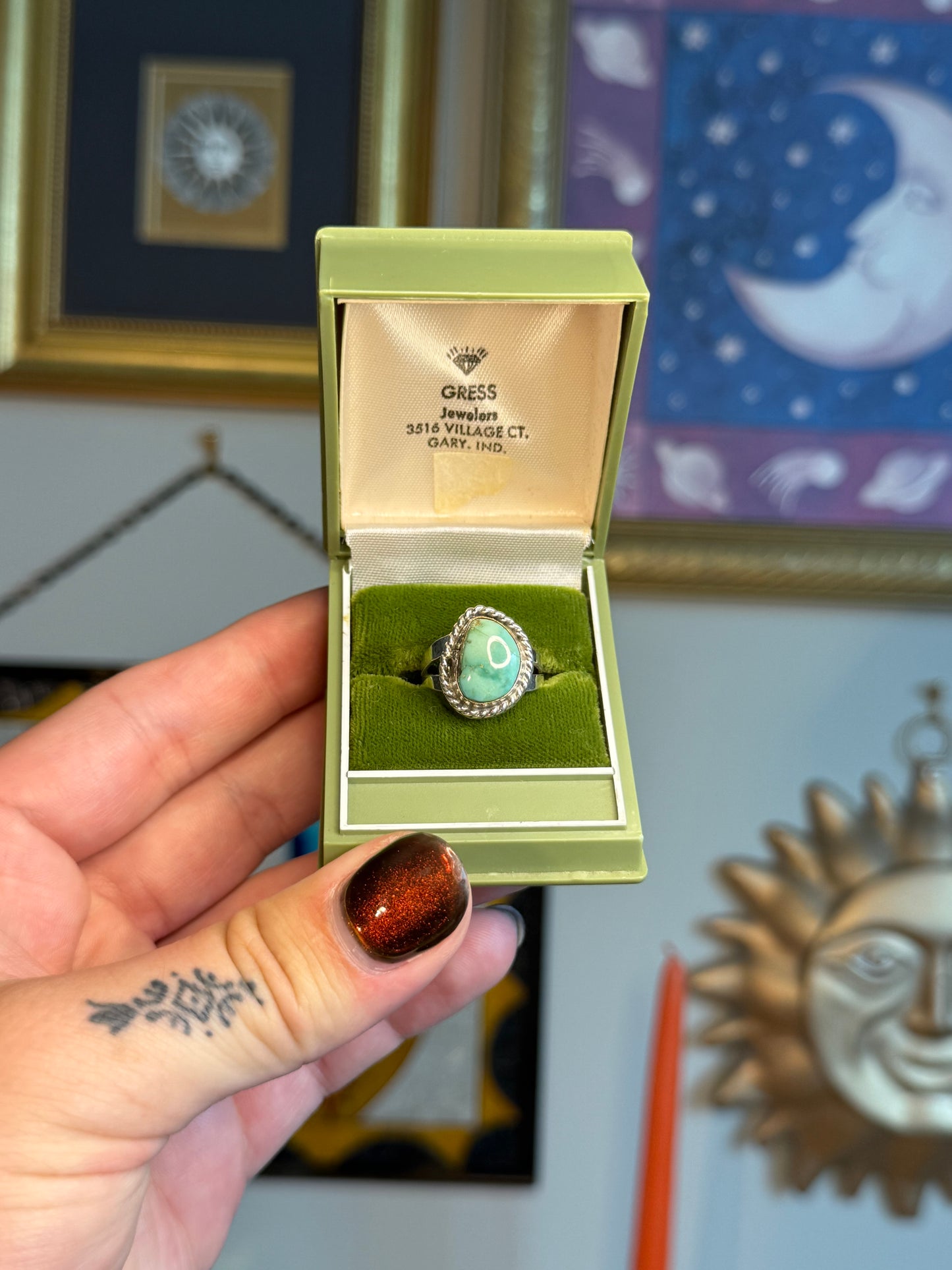 Cabochon turquoise ring