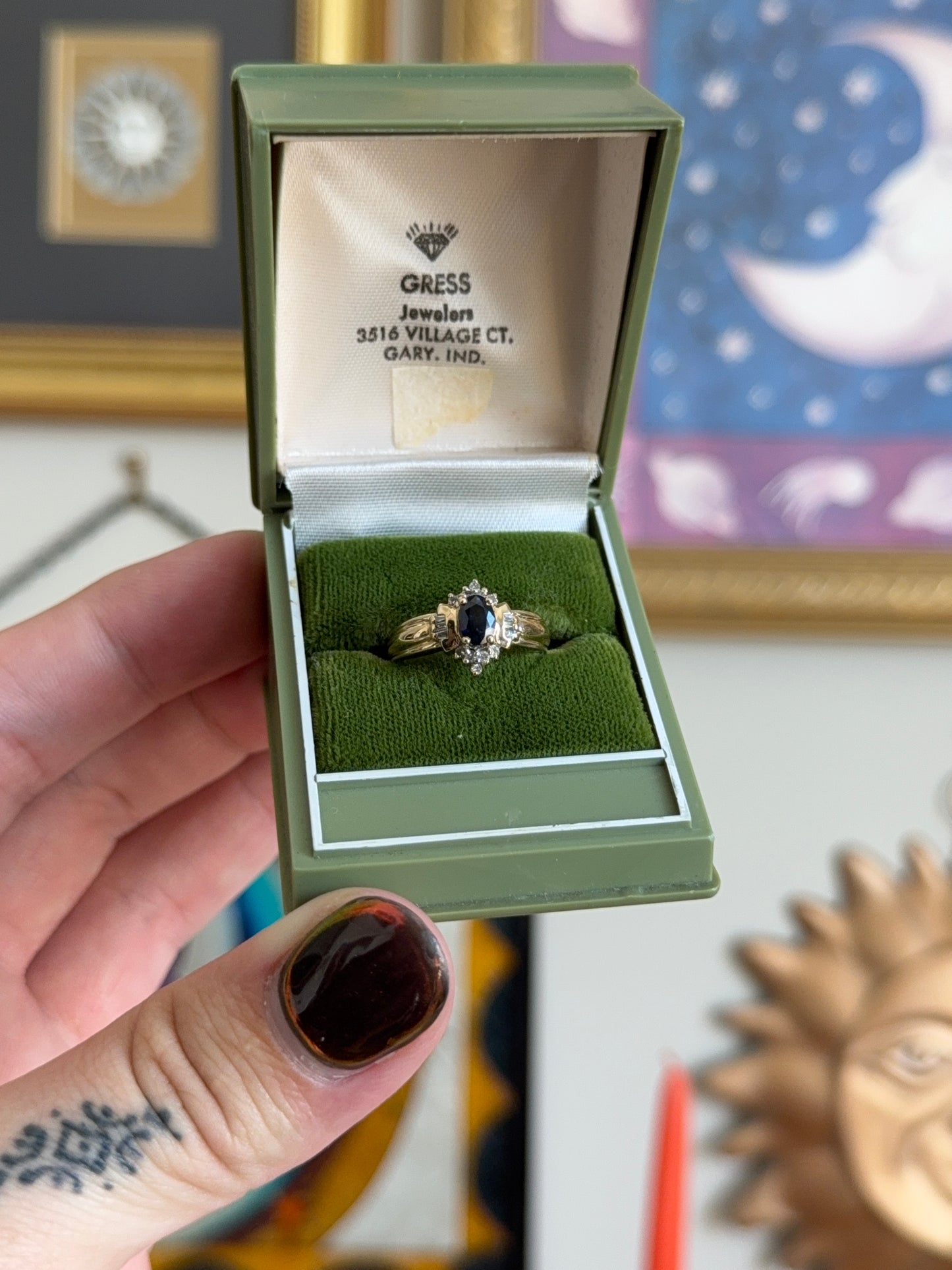 Blue sapphire & diamond cluster