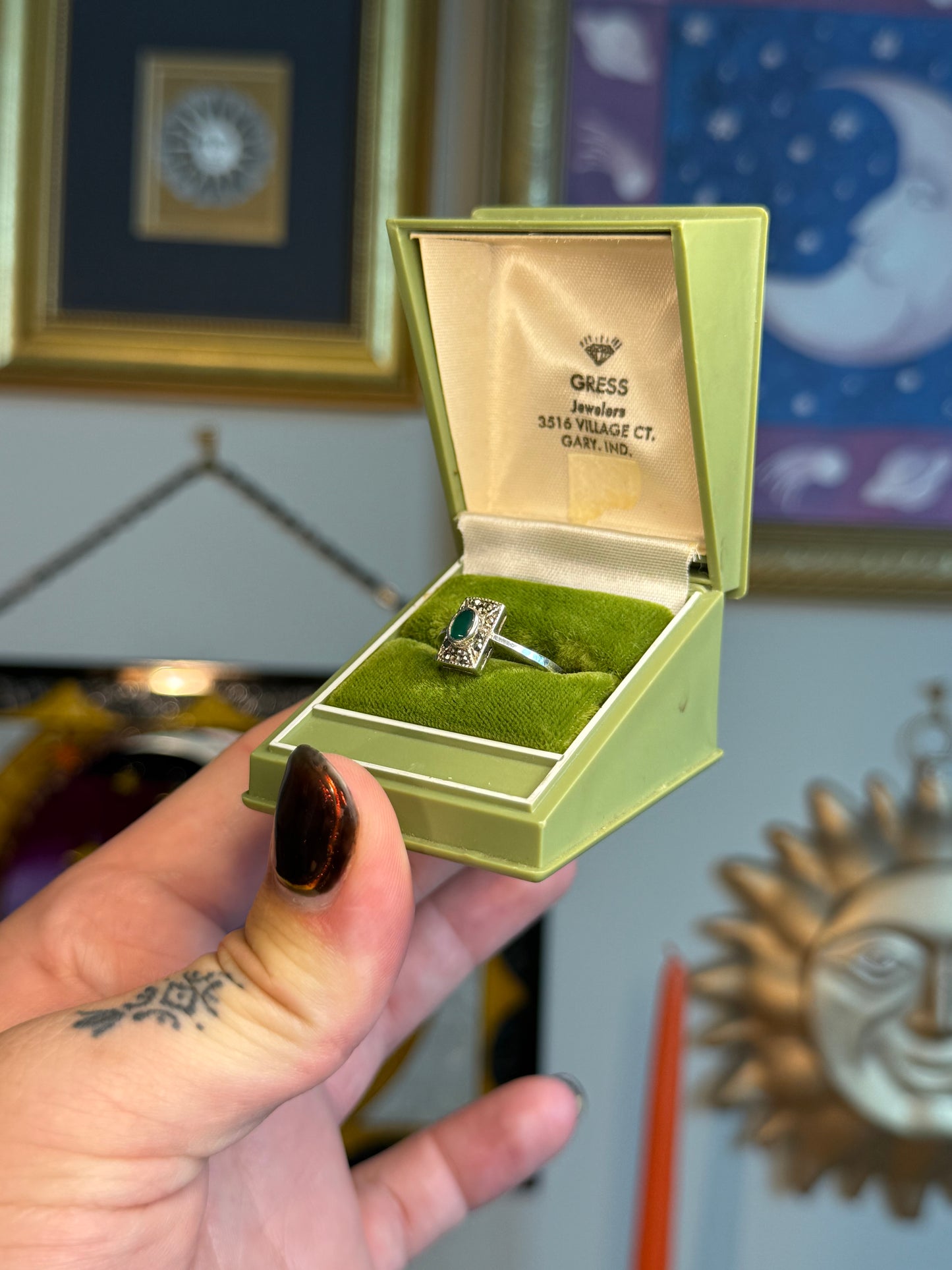 Art deco style green ring