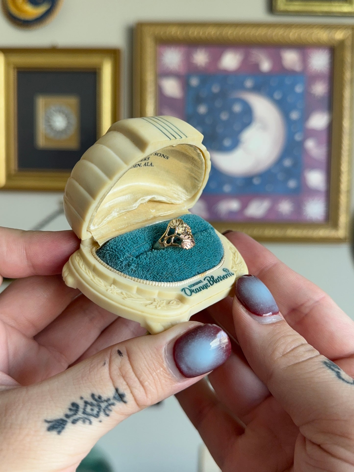 Black hills gold floral band