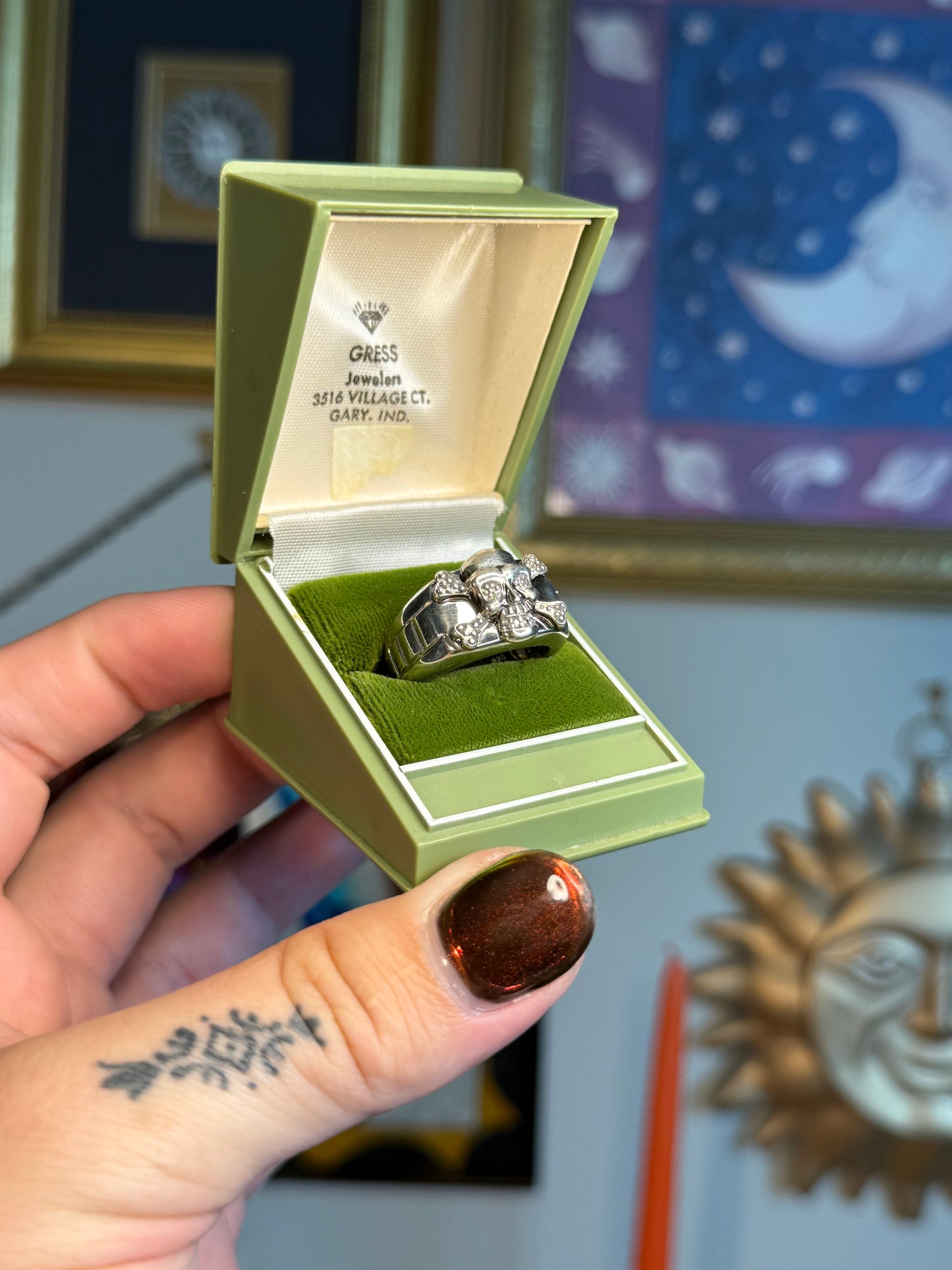 Pirate style skull ring