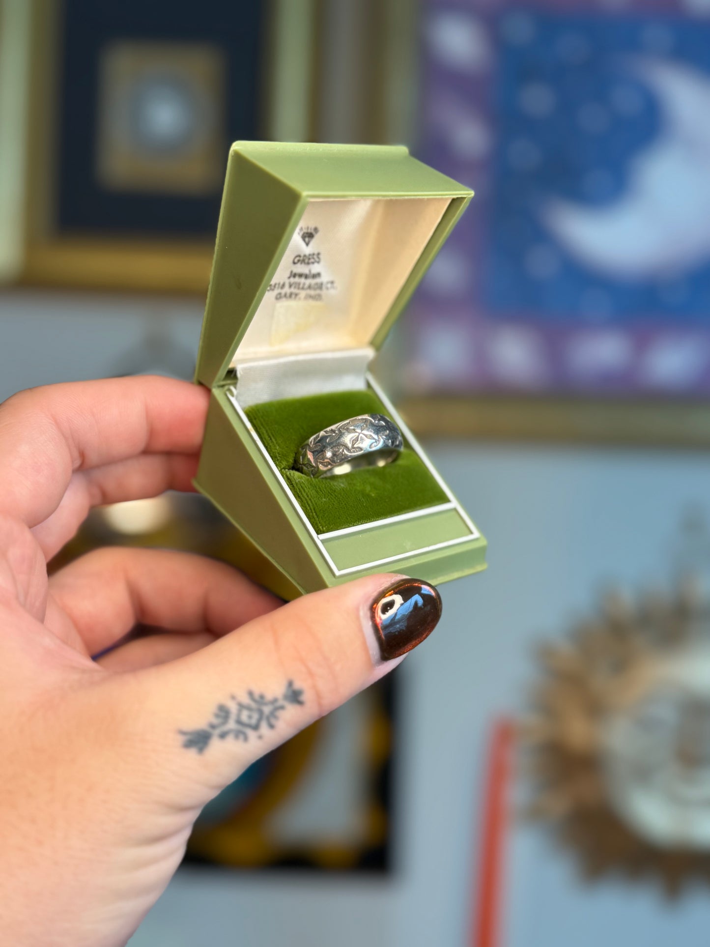 Scott Kay Engraved Fleur ring